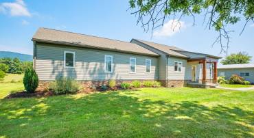 9133 MCGAHEYSVILLE RD, MCGAHEYSVILLE, Virginia 22840, 4 Bedrooms Bedrooms, ,3 BathroomsBathrooms,Residential,9133 MCGAHEYSVILLE RD,667289 MLS # 667289