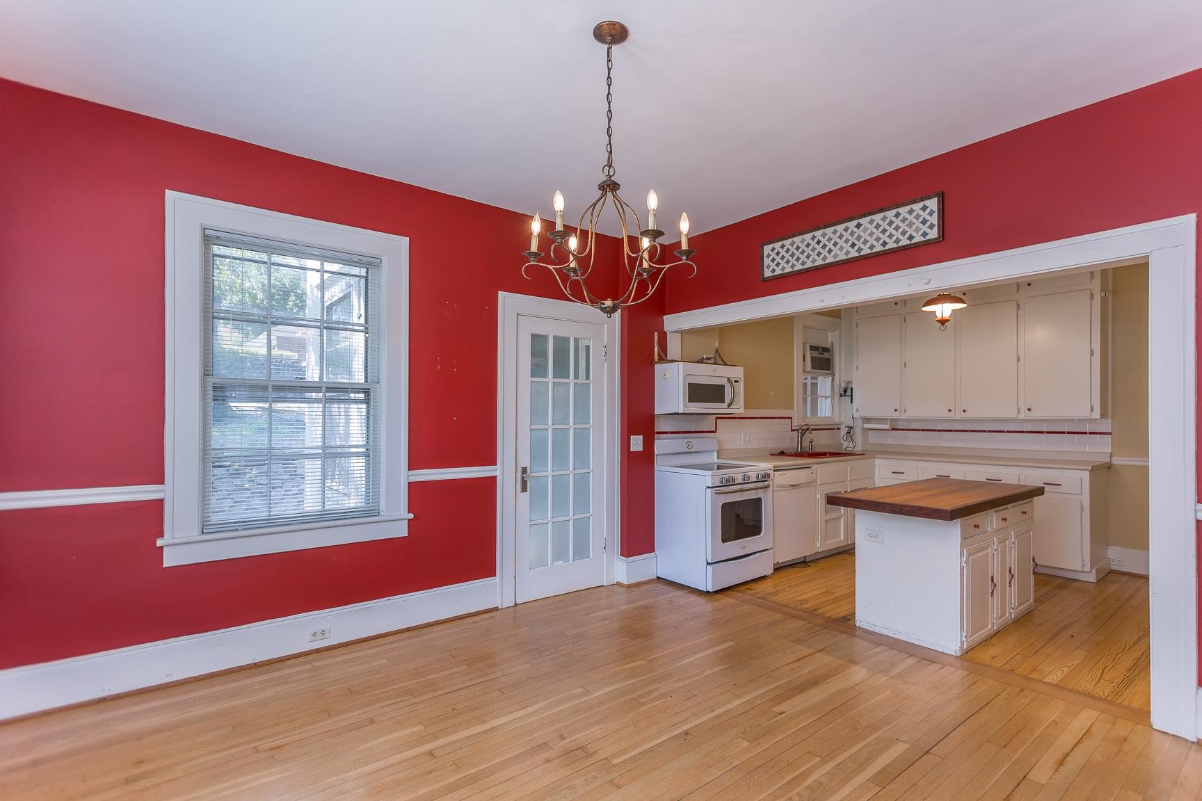355-357 FRANKLIN ST, HARRISONBURG, Virginia 22801, 6 Bedrooms Bedrooms, ,2 BathroomsBathrooms,Residential,355-357 FRANKLIN ST,667291 MLS # 667291
