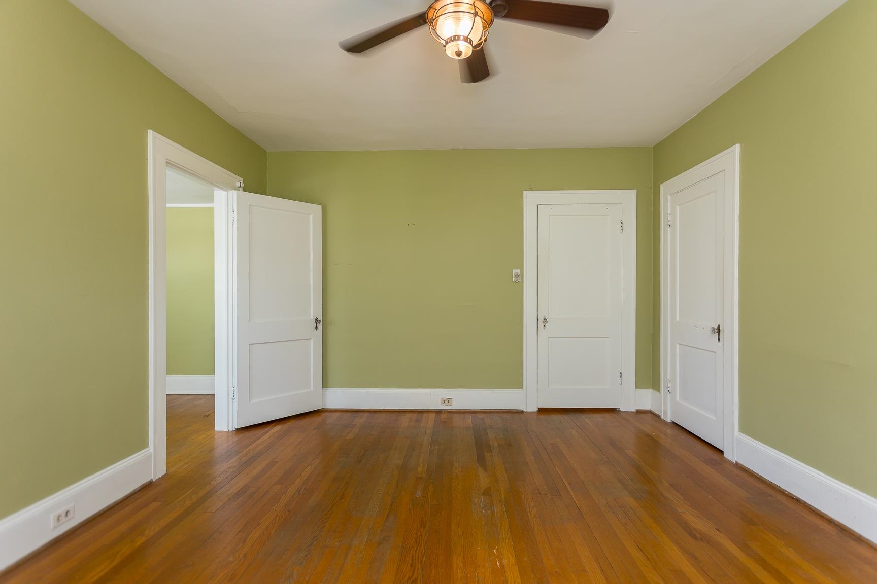 355-357 FRANKLIN ST, HARRISONBURG, Virginia 22801, 6 Bedrooms Bedrooms, ,2 BathroomsBathrooms,Residential,355-357 FRANKLIN ST,667291 MLS # 667291