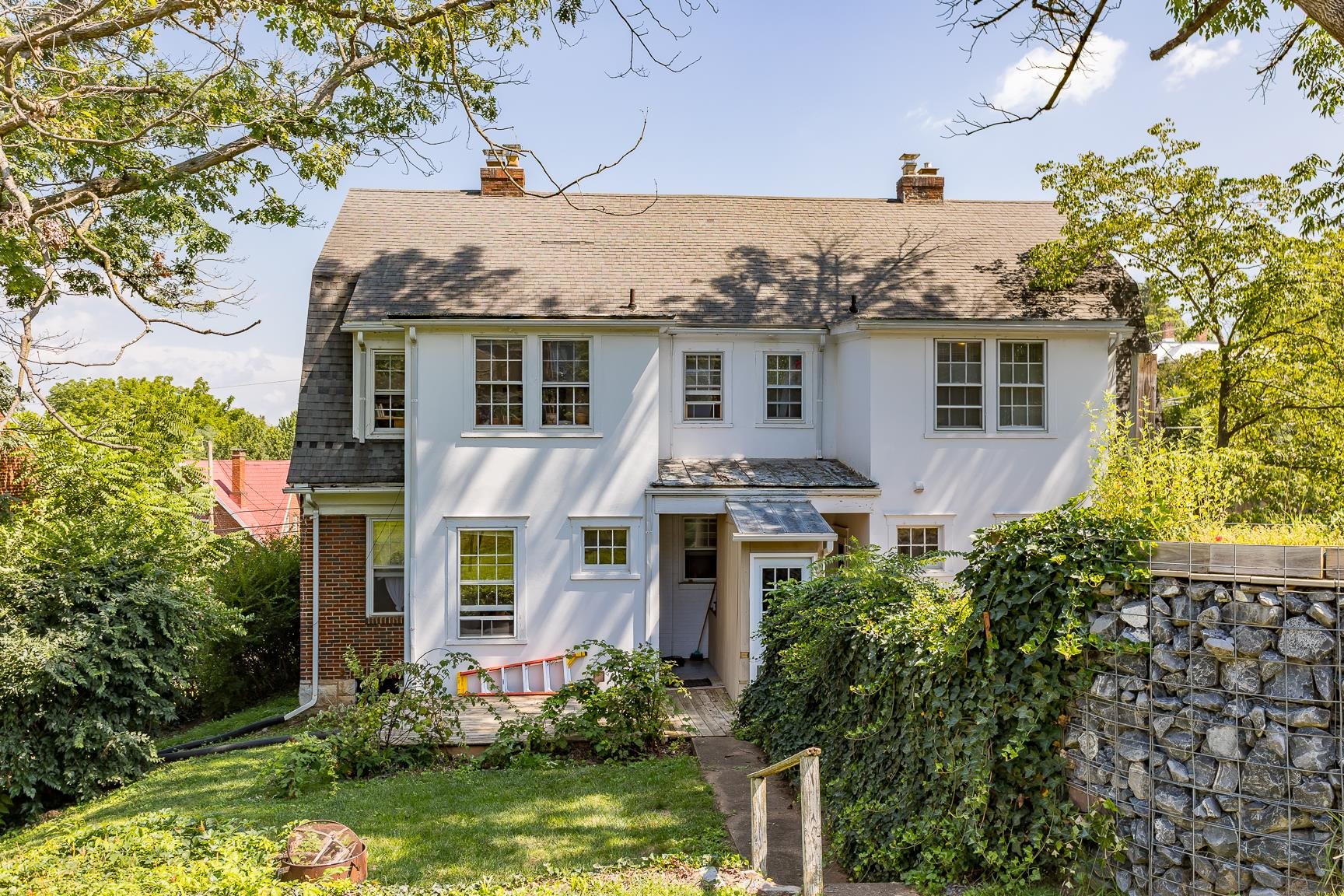 355-357 FRANKLIN ST, HARRISONBURG, Virginia 22801, 6 Bedrooms Bedrooms, ,2 BathroomsBathrooms,Residential,355-357 FRANKLIN ST,667291 MLS # 667291