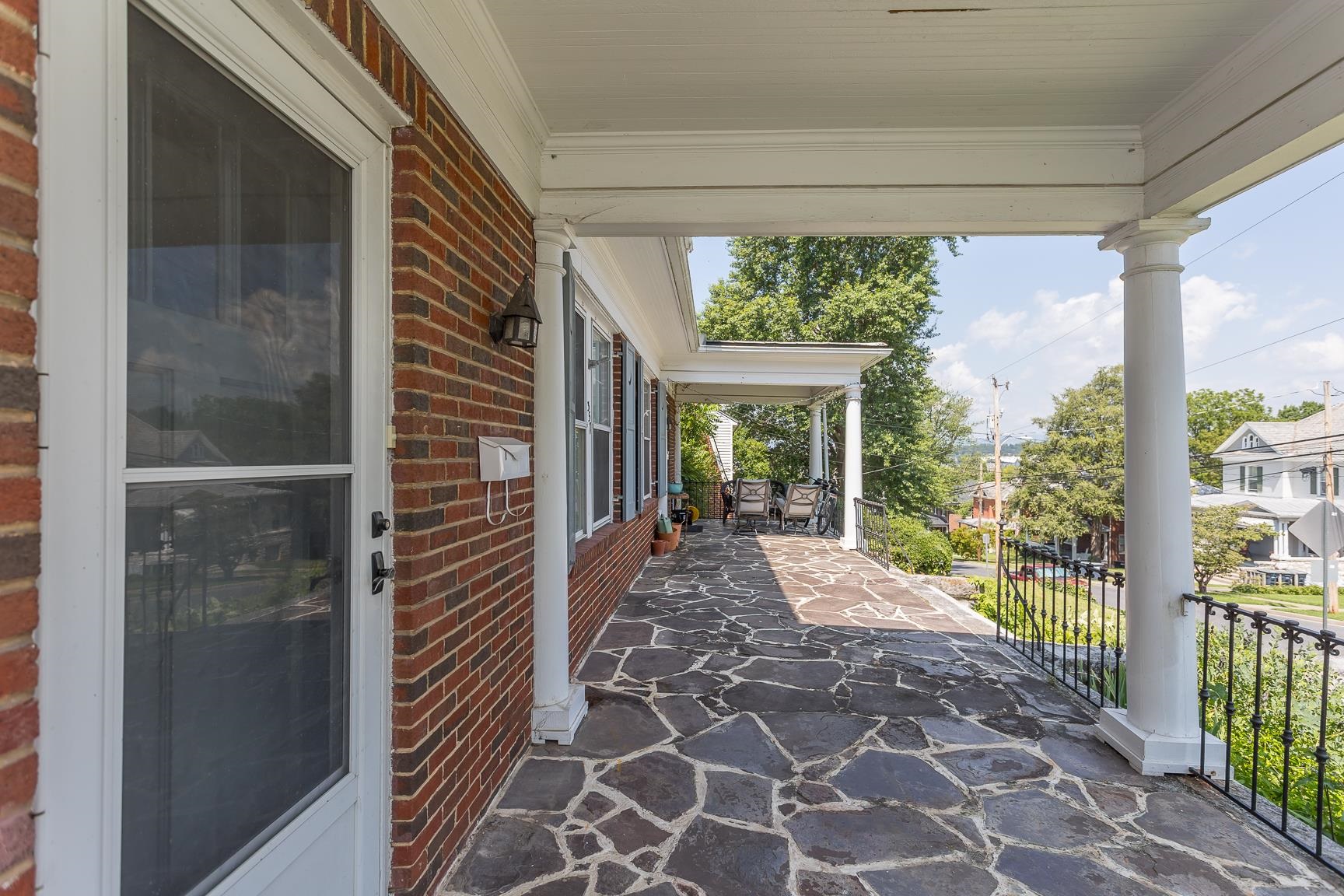 355-357 FRANKLIN ST, HARRISONBURG, Virginia 22801, 6 Bedrooms Bedrooms, ,2 BathroomsBathrooms,Residential,355-357 FRANKLIN ST,667291 MLS # 667291