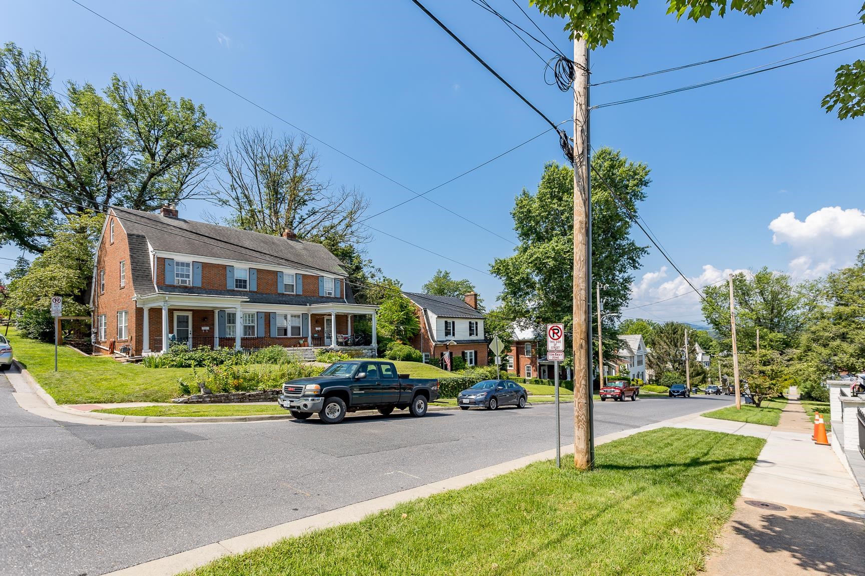 355-357 FRANKLIN ST, HARRISONBURG, Virginia 22801, 6 Bedrooms Bedrooms, ,2 BathroomsBathrooms,Residential,355-357 FRANKLIN ST,667291 MLS # 667291