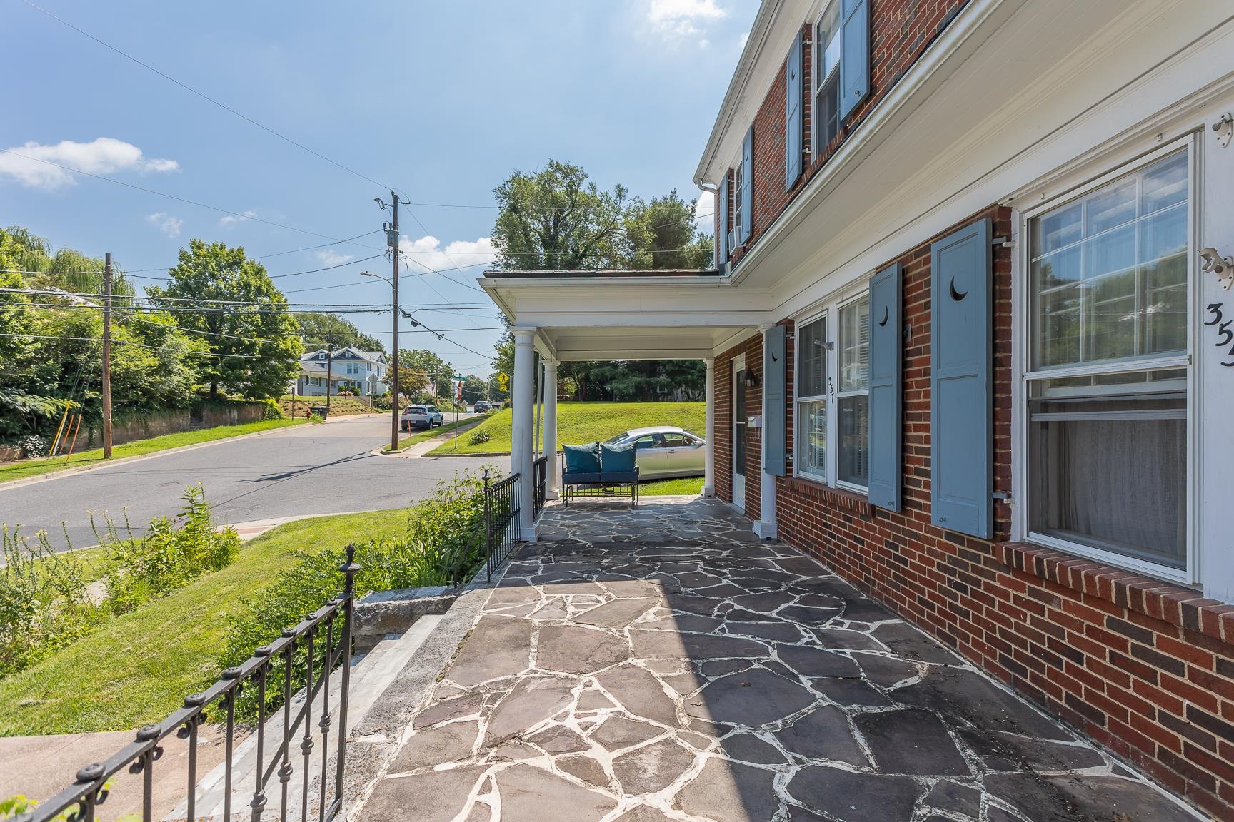355-357 FRANKLIN ST, HARRISONBURG, Virginia 22801, 6 Bedrooms Bedrooms, ,2 BathroomsBathrooms,Residential,355-357 FRANKLIN ST,667291 MLS # 667291
