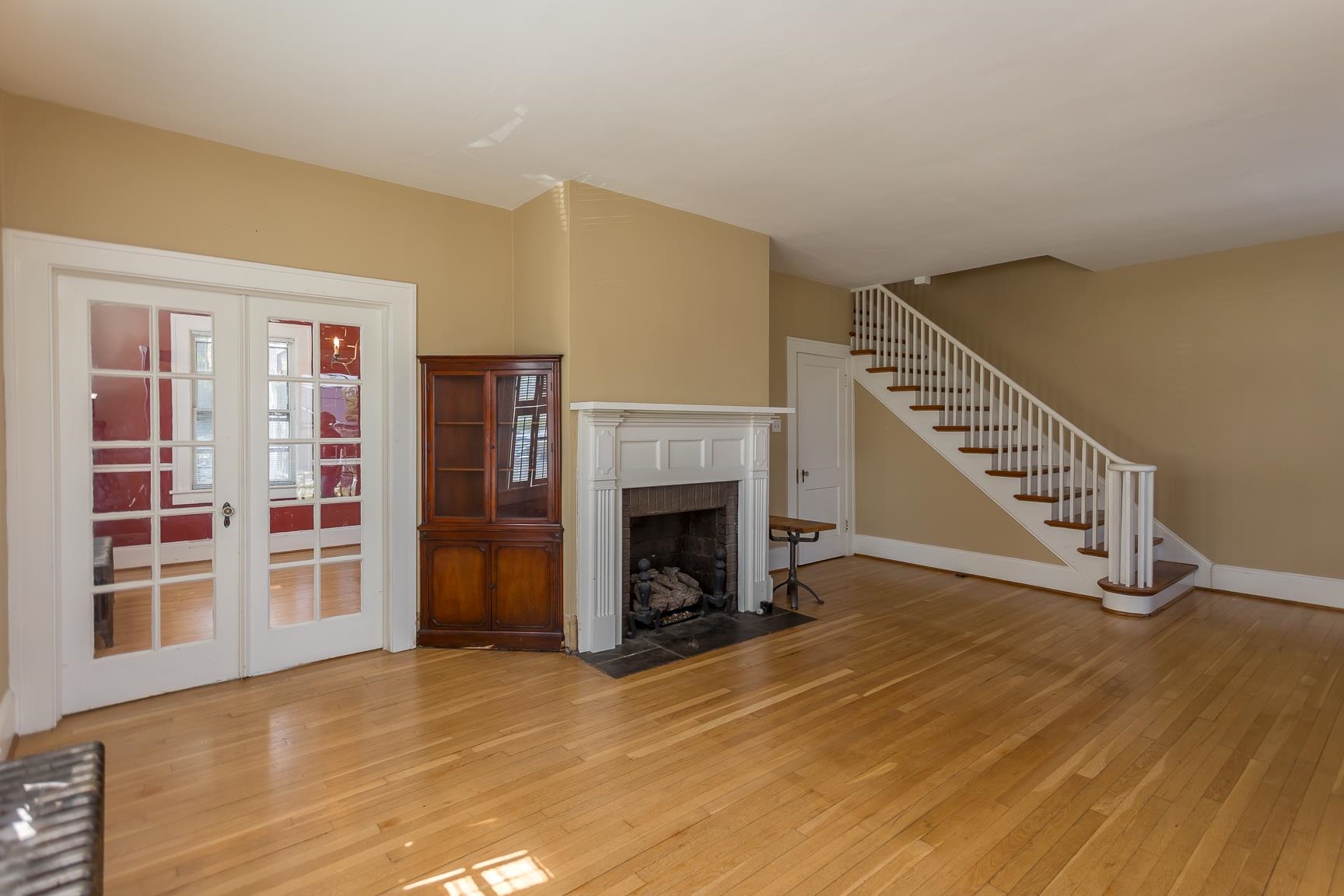 355-357 FRANKLIN ST, HARRISONBURG, Virginia 22801, 6 Bedrooms Bedrooms, ,2 BathroomsBathrooms,Residential,355-357 FRANKLIN ST,667291 MLS # 667291