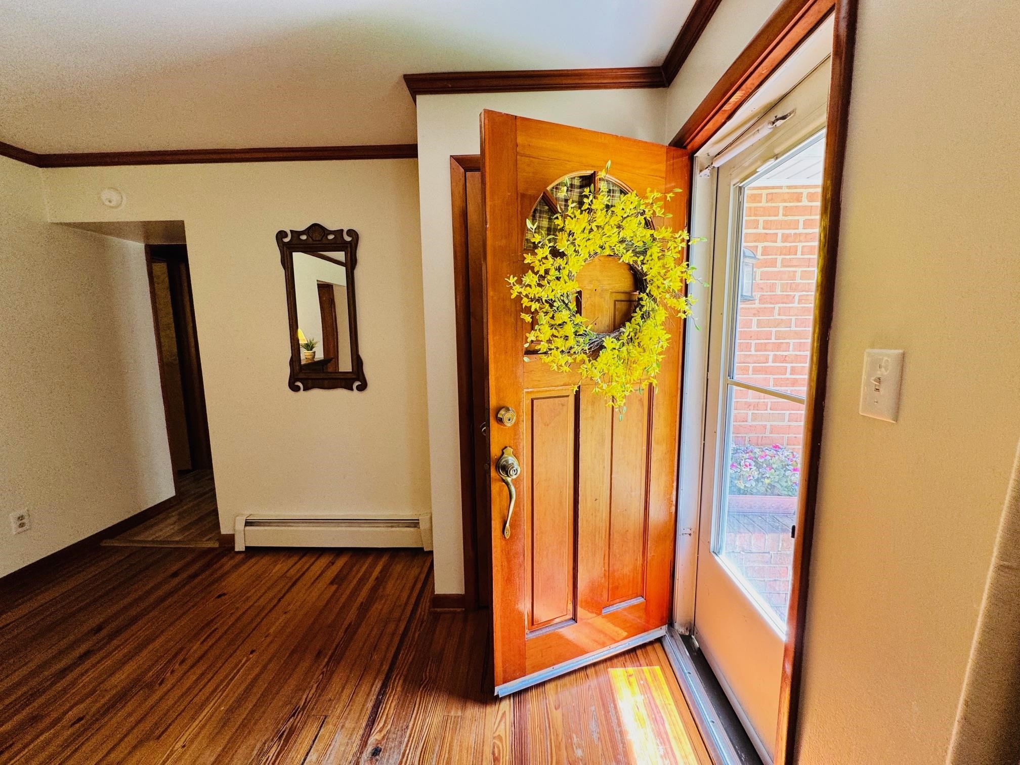 58 OLD HERMITAGE RD, WAYNESBORO, Virginia 22980, 3 Bedrooms Bedrooms, ,1 BathroomBathrooms,Residential,58 OLD HERMITAGE RD,667296 MLS # 667296