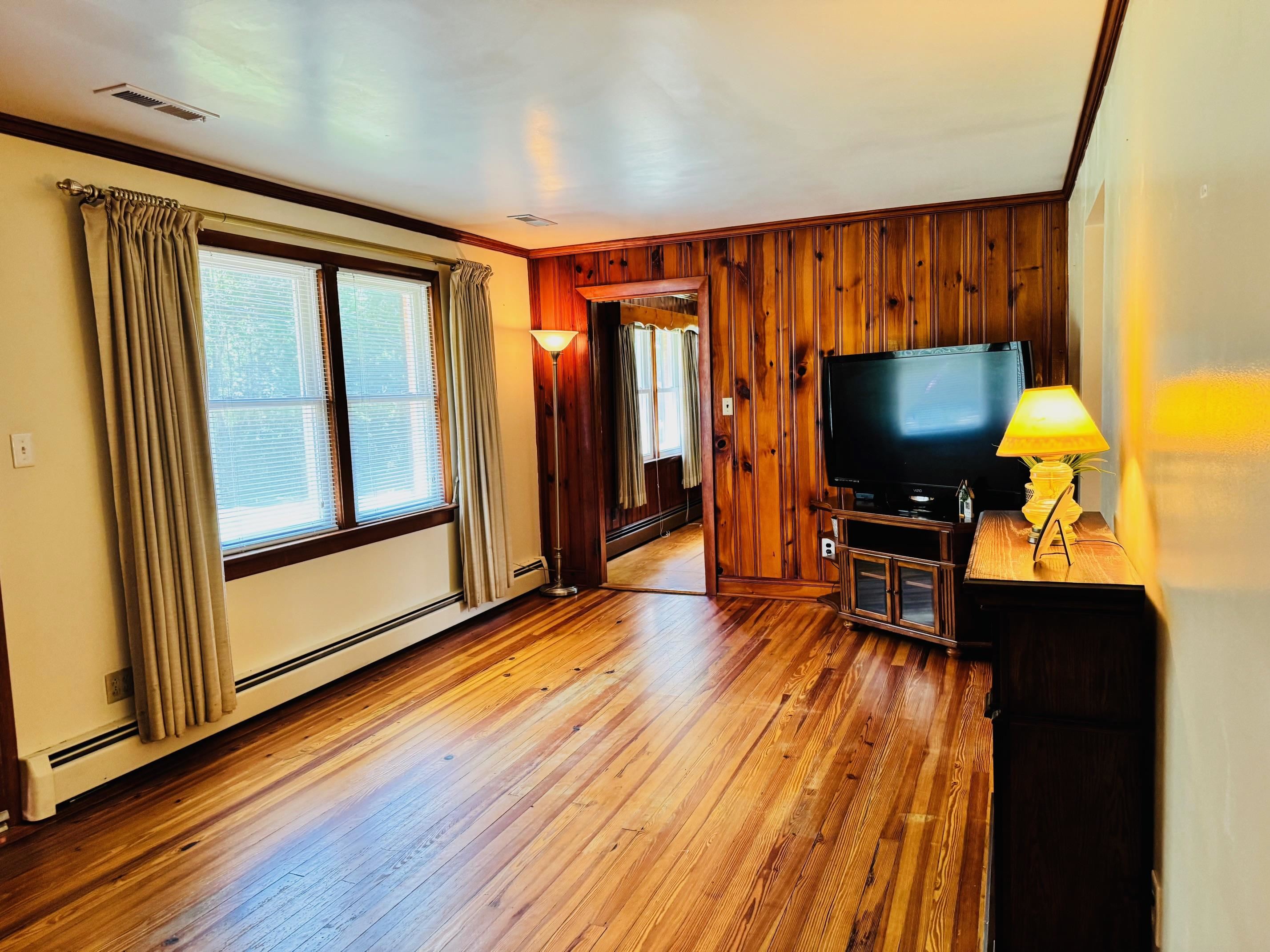 58 OLD HERMITAGE RD, WAYNESBORO, Virginia 22980, 3 Bedrooms Bedrooms, ,1 BathroomBathrooms,Residential,58 OLD HERMITAGE RD,667296 MLS # 667296
