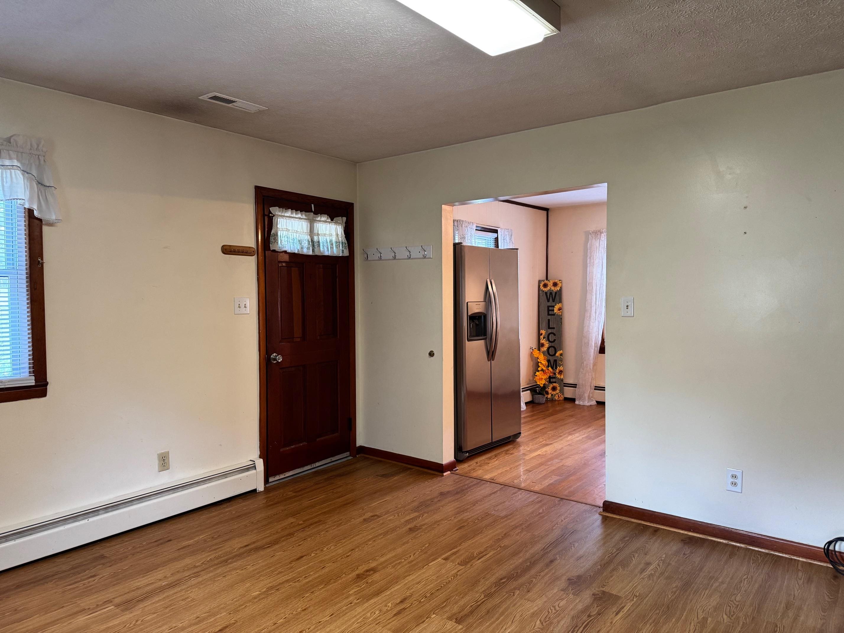 58 OLD HERMITAGE RD, WAYNESBORO, Virginia 22980, 3 Bedrooms Bedrooms, ,1 BathroomBathrooms,Residential,58 OLD HERMITAGE RD,667296 MLS # 667296