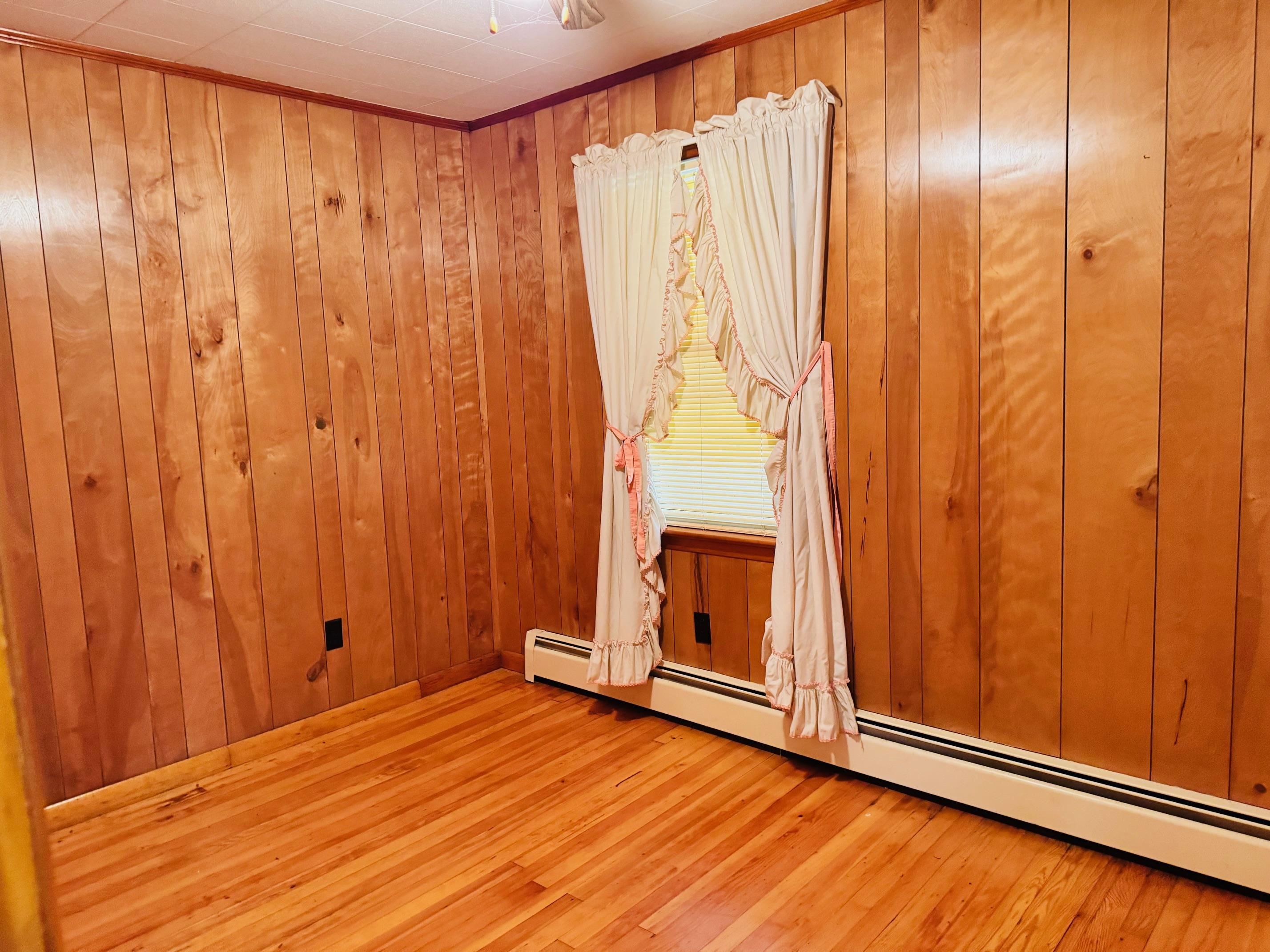 58 OLD HERMITAGE RD, WAYNESBORO, Virginia 22980, 3 Bedrooms Bedrooms, ,1 BathroomBathrooms,Residential,58 OLD HERMITAGE RD,667296 MLS # 667296