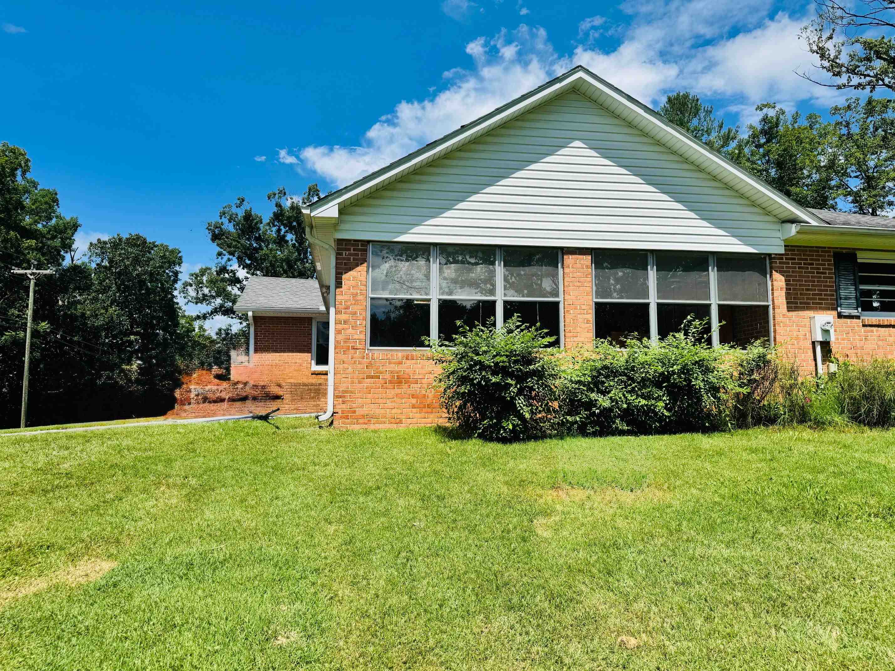 58 OLD HERMITAGE RD, WAYNESBORO, Virginia 22980, 3 Bedrooms Bedrooms, ,1 BathroomBathrooms,Residential,58 OLD HERMITAGE RD,667296 MLS # 667296