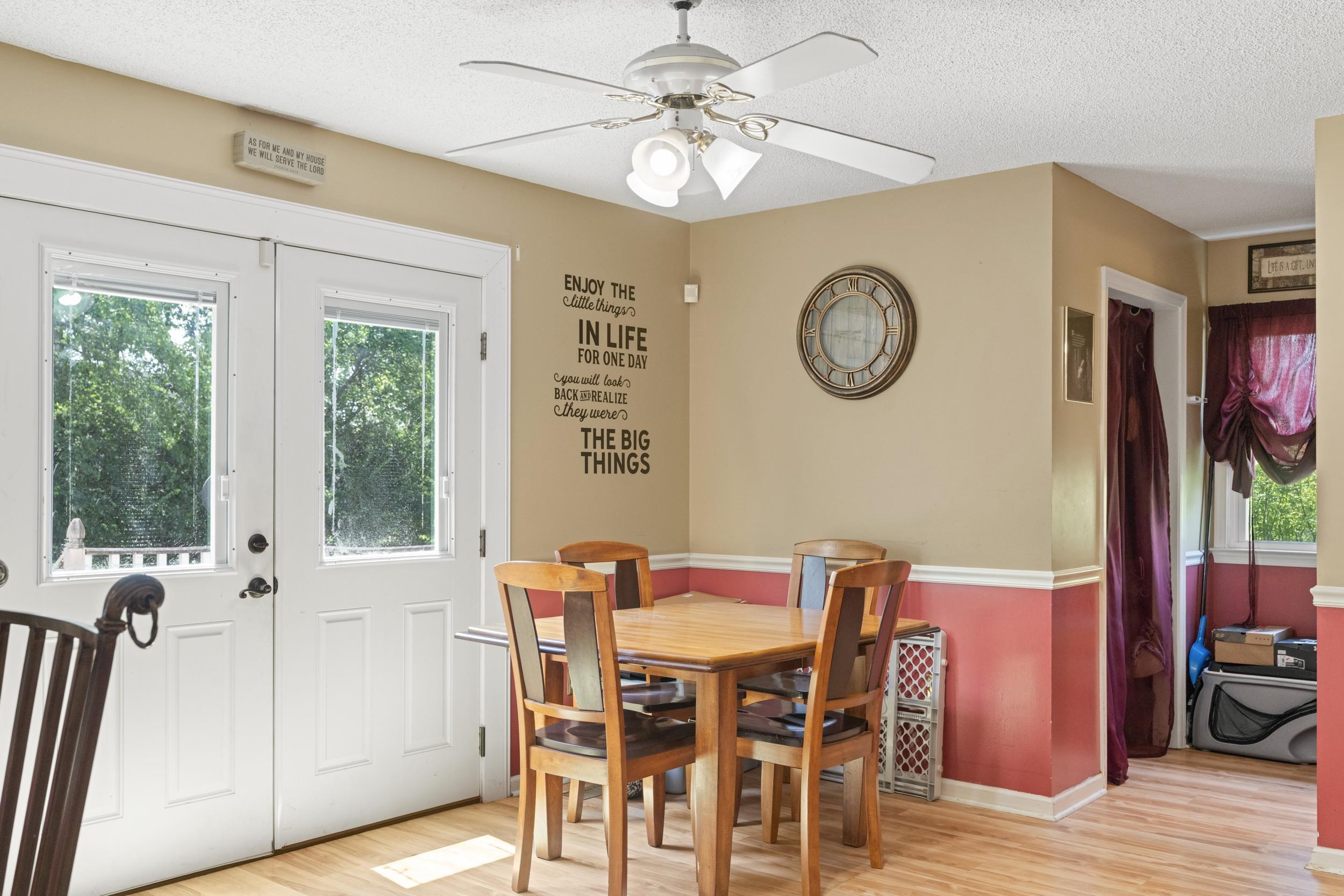 1526 HILLSIDE AVE, HARRISONBURG, Virginia 22801, 3 Bedrooms Bedrooms, ,2 BathroomsBathrooms,Residential,1526 HILLSIDE AVE,667301 MLS # 667301
