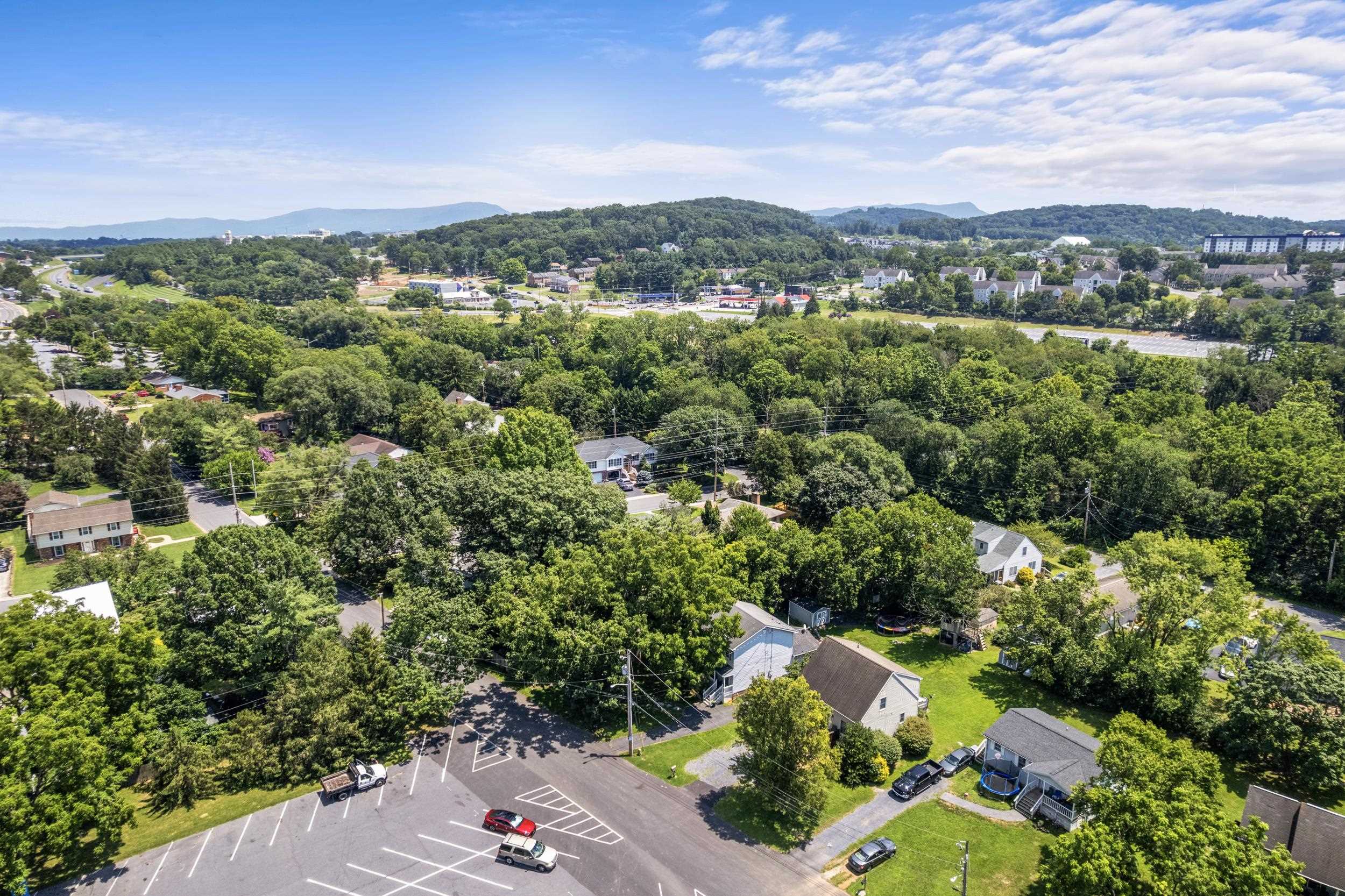 1526 HILLSIDE AVE, HARRISONBURG, Virginia 22801, 3 Bedrooms Bedrooms, ,2 BathroomsBathrooms,Residential,1526 HILLSIDE AVE,667301 MLS # 667301