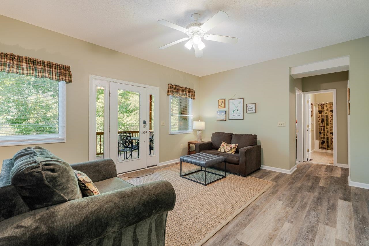 4070 PALMER RD, MCGAHEYSVILLE, Virginia 22840, 6 Bedrooms Bedrooms, ,4 BathroomsBathrooms,Residential,4070 PALMER RD,667302 MLS # 667302
