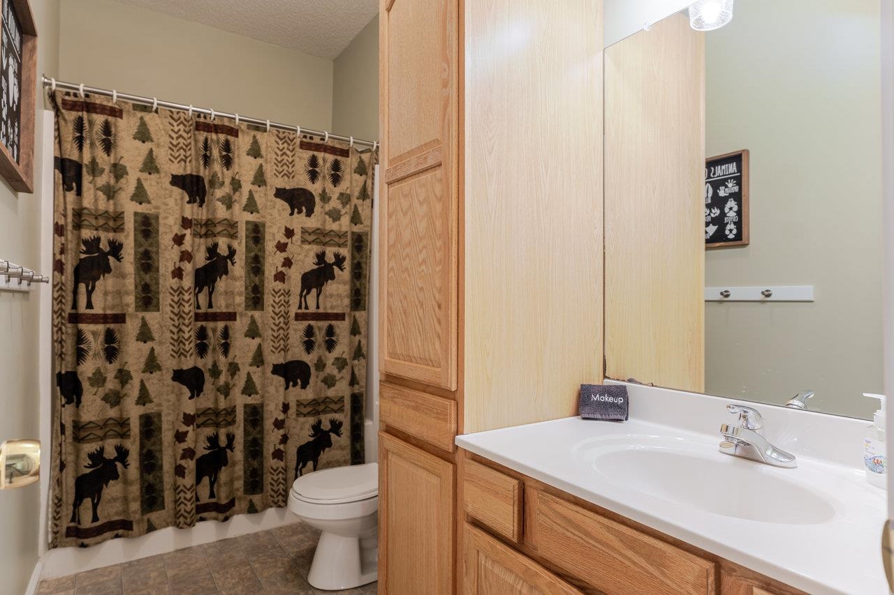 4070 PALMER RD, MCGAHEYSVILLE, Virginia 22840, 6 Bedrooms Bedrooms, ,4 BathroomsBathrooms,Residential,4070 PALMER RD,667302 MLS # 667302