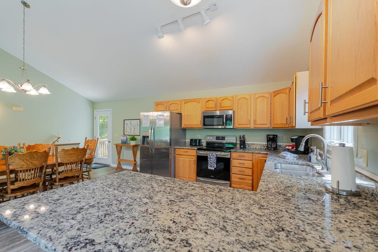 4070 PALMER RD, MCGAHEYSVILLE, Virginia 22840, 6 Bedrooms Bedrooms, ,4 BathroomsBathrooms,Residential,4070 PALMER RD,667302 MLS # 667302