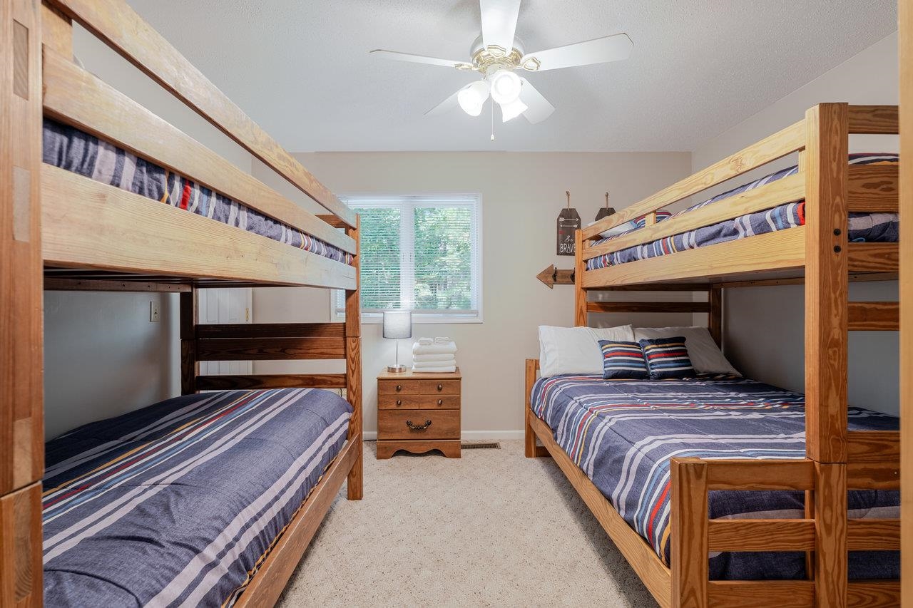 4070 PALMER RD, MCGAHEYSVILLE, Virginia 22840, 6 Bedrooms Bedrooms, ,4 BathroomsBathrooms,Residential,4070 PALMER RD,667302 MLS # 667302