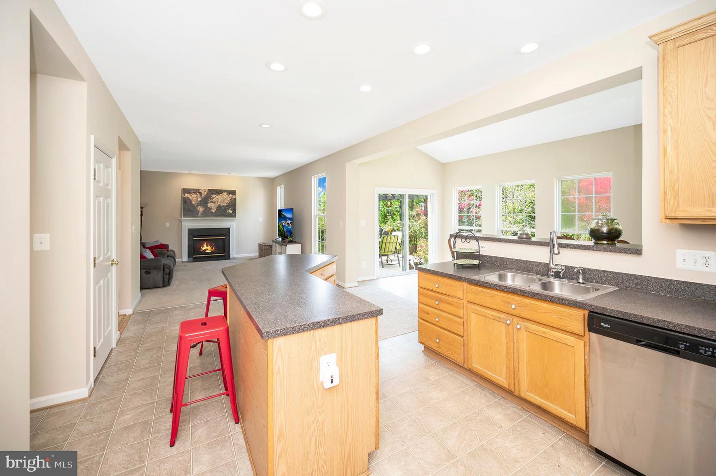 17698 AVENEL LN, DUMFRIES, Virginia 22026, 5 Bedrooms Bedrooms, ,3 BathroomsBathrooms,Residential,For sale,17698 AVENEL LN,VAPW2098352 MLS # VAPW2098352