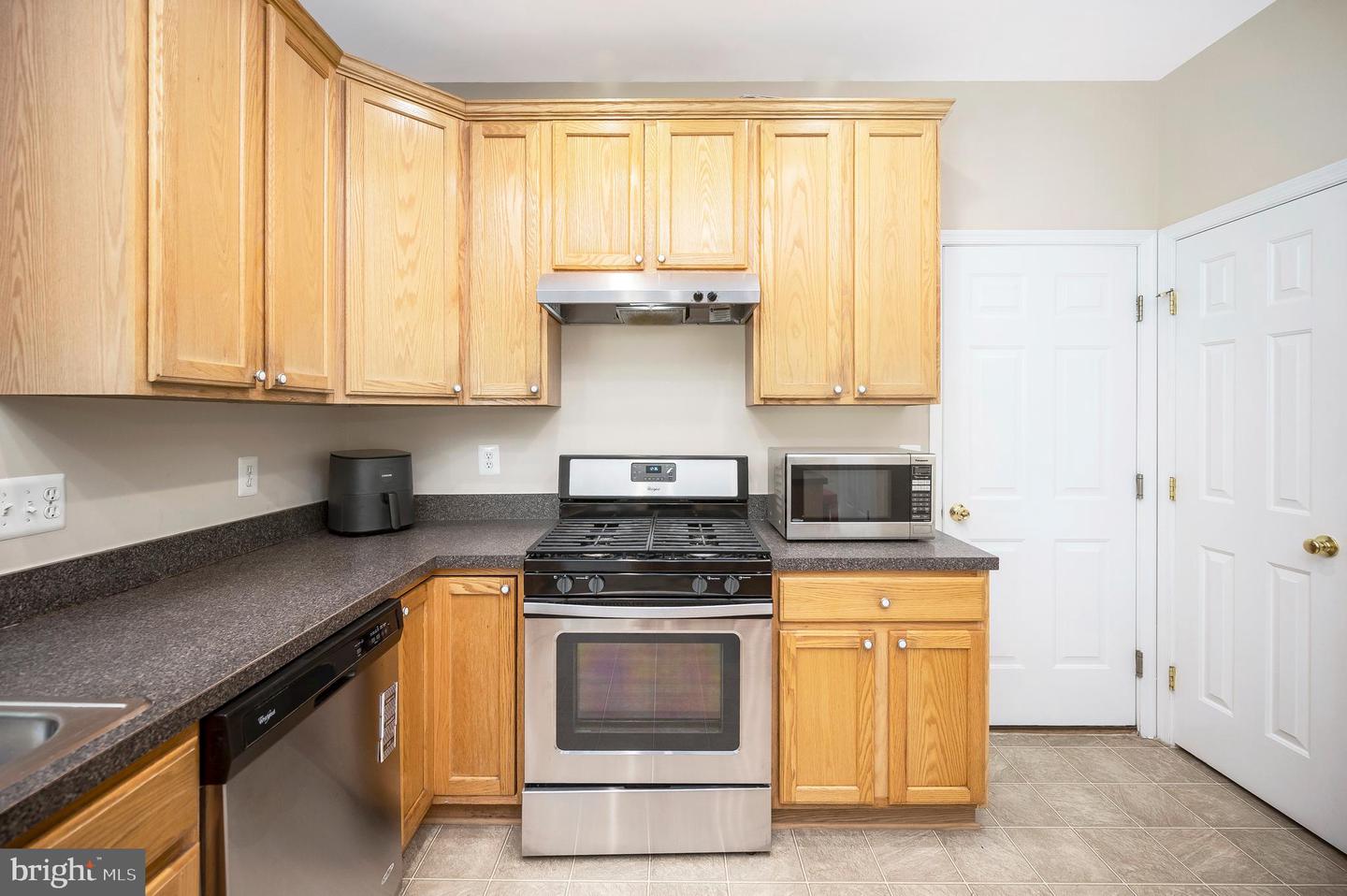 17698 AVENEL LN, DUMFRIES, Virginia 22026, 5 Bedrooms Bedrooms, ,3 BathroomsBathrooms,Residential,For sale,17698 AVENEL LN,VAPW2098352 MLS # VAPW2098352