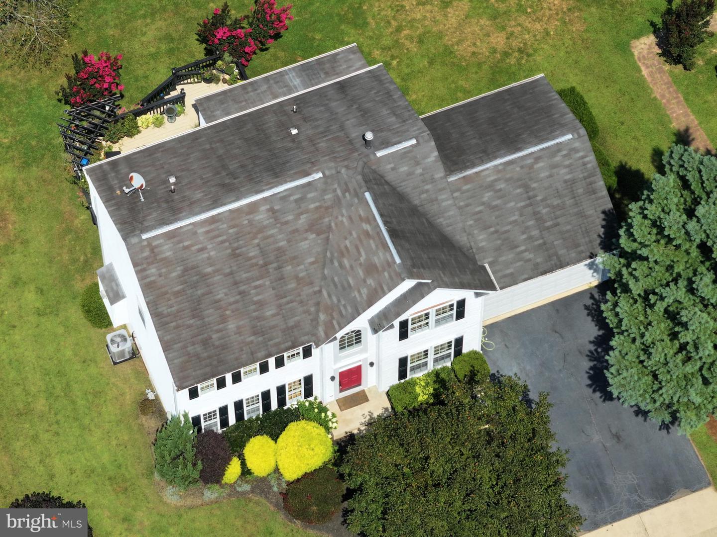 17698 AVENEL LN, DUMFRIES, Virginia 22026, 5 Bedrooms Bedrooms, ,3 BathroomsBathrooms,Residential,For sale,17698 AVENEL LN,VAPW2098352 MLS # VAPW2098352