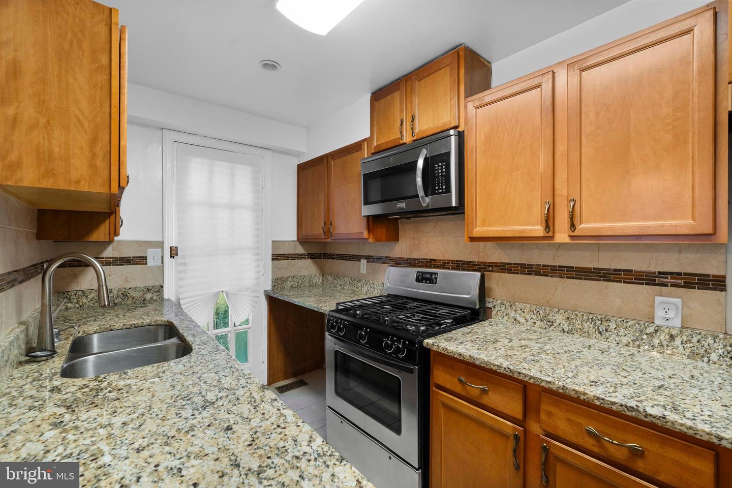 227 HAWAII AVE NE, WASHINGTON, District Of Columbia 20011, 3 Bedrooms Bedrooms, ,2 BathroomsBathrooms,Residential,For sale,227 HAWAII AVE NE,DCDC2208556 MLS # DCDC2208556