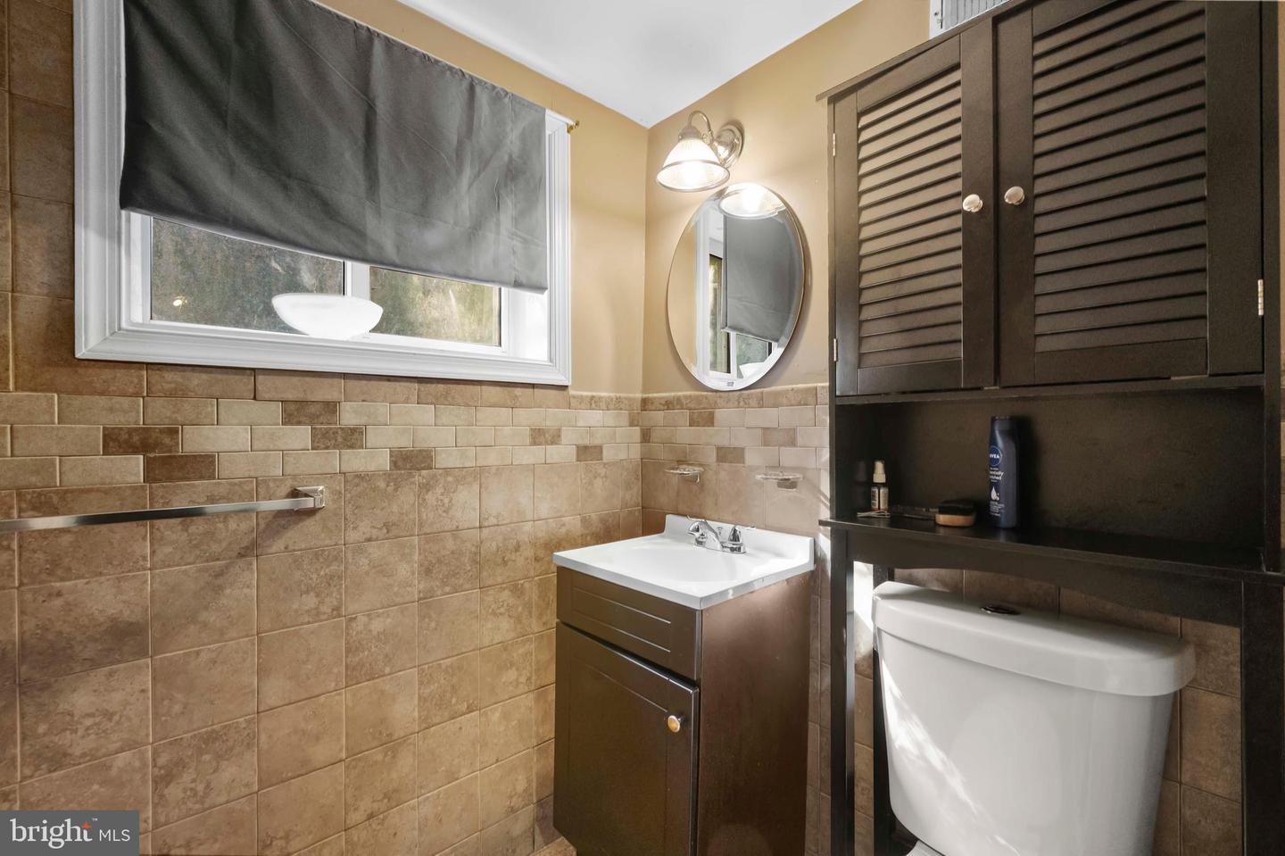 227 HAWAII AVE NE, WASHINGTON, District Of Columbia 20011, 3 Bedrooms Bedrooms, ,2 BathroomsBathrooms,Residential,For sale,227 HAWAII AVE NE,DCDC2208556 MLS # DCDC2208556