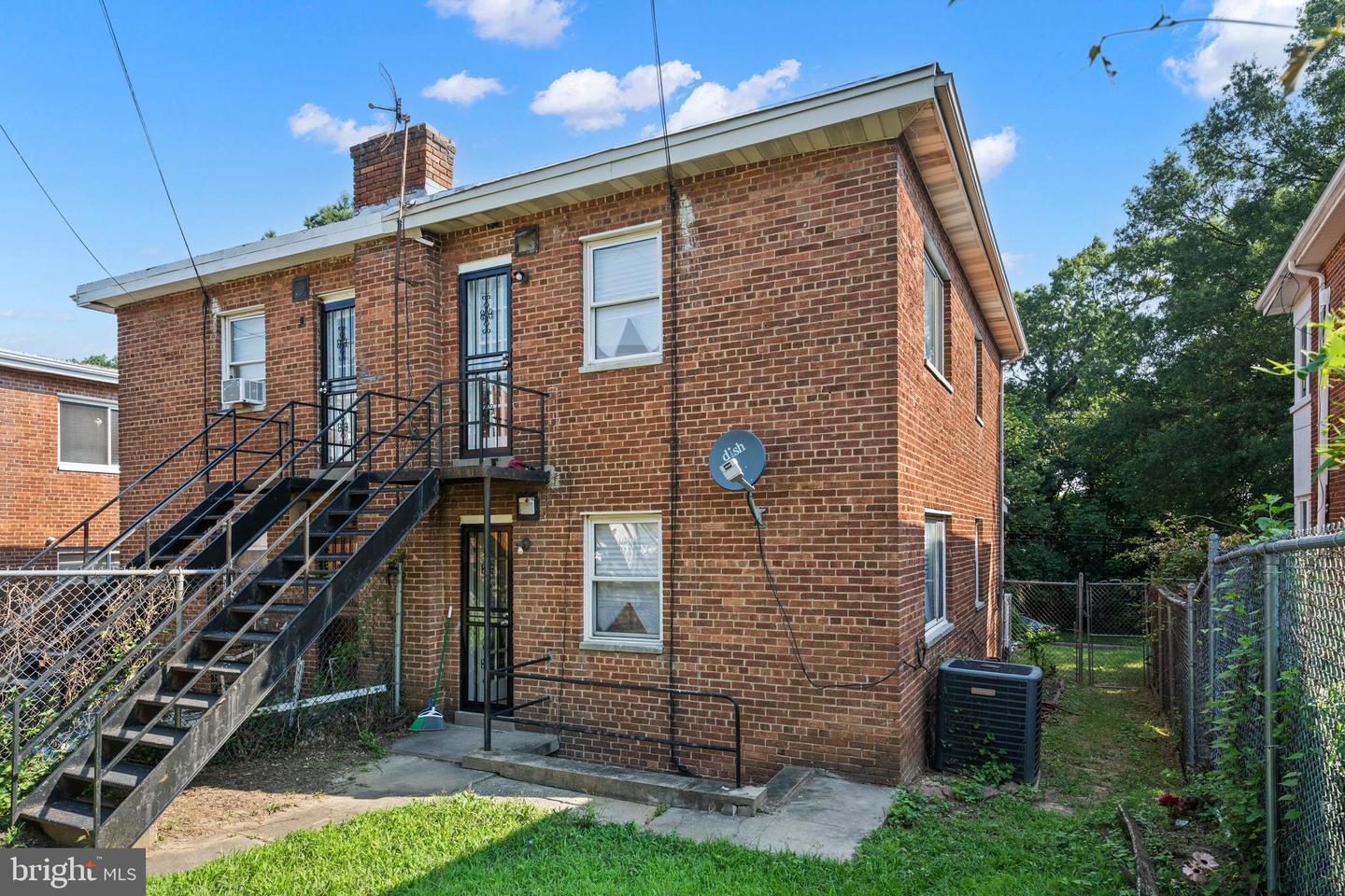 227 HAWAII AVE NE, WASHINGTON, District Of Columbia 20011, 3 Bedrooms Bedrooms, ,2 BathroomsBathrooms,Residential,For sale,227 HAWAII AVE NE,DCDC2208556 MLS # DCDC2208556