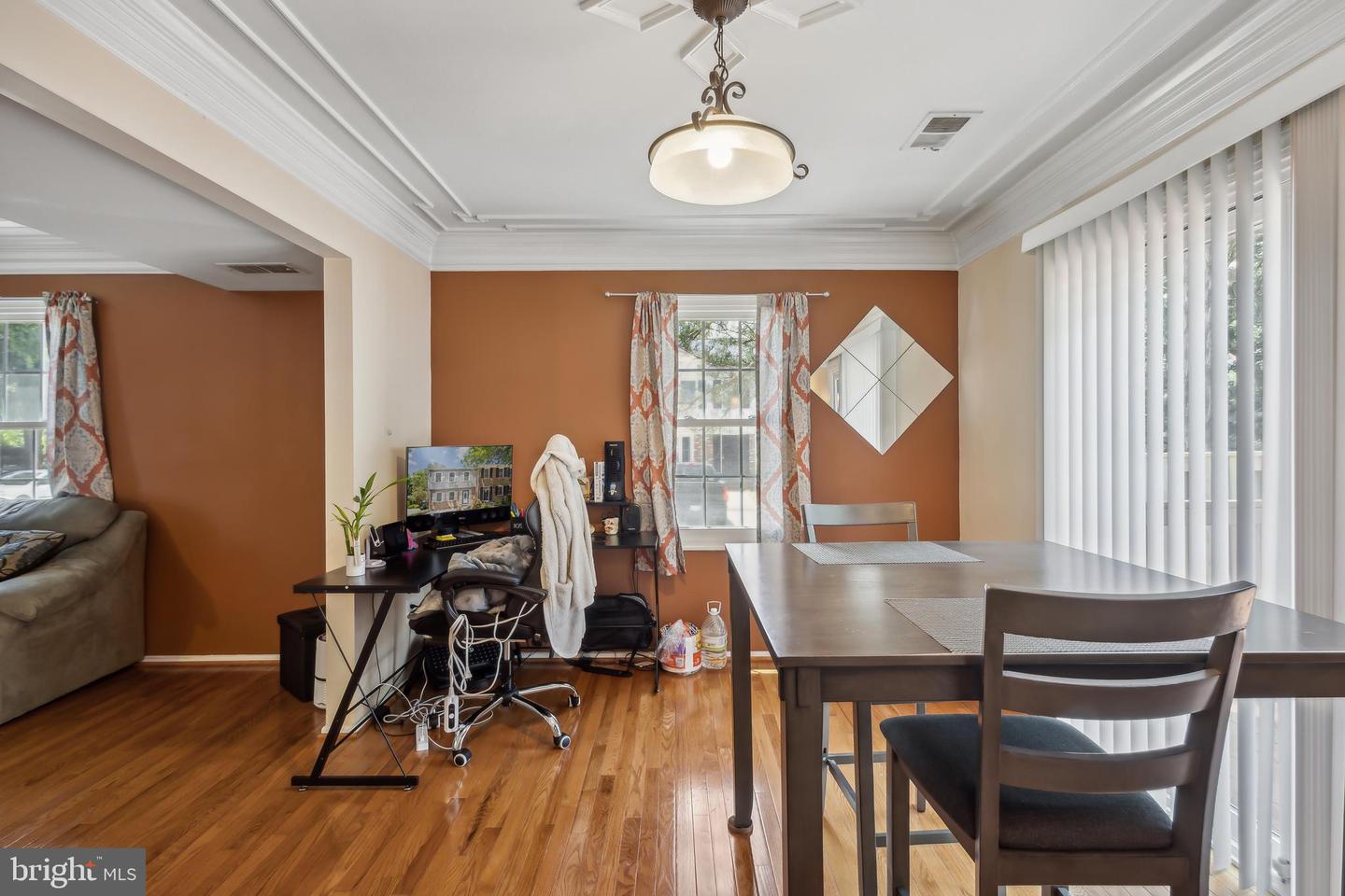 8456 KITCHENER DR, SPRINGFIELD, Virginia 22153, 4 Bedrooms Bedrooms, ,3 BathroomsBathrooms,Residential,For sale,8456 KITCHENER DR,VAFX2254352 MLS # VAFX2254352