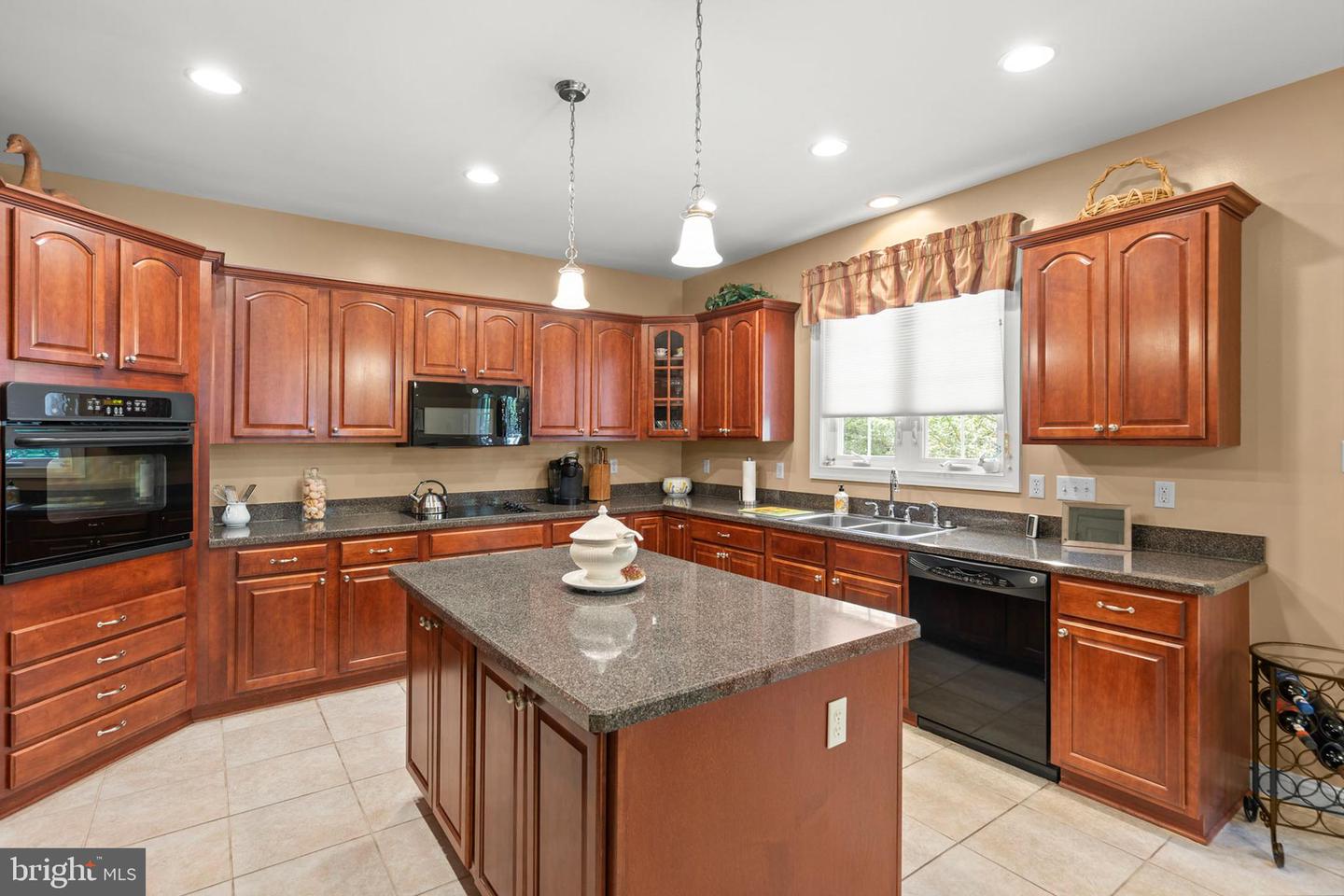 143 HARVEST RIDGE DR, WINCHESTER, Virginia 22601, 3 Bedrooms Bedrooms, ,2 BathroomsBathrooms,Residential,For sale,143 HARVEST RIDGE DR,VAFV2035410 MLS # VAFV2035410