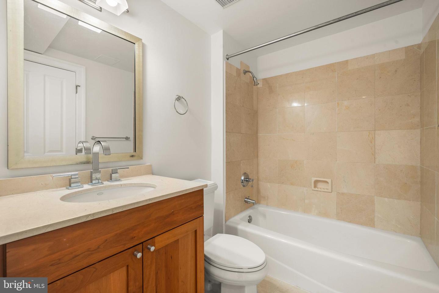 1750 16TH ST NW #52, WASHINGTON, District Of Columbia 20009, 2 Bedrooms Bedrooms, ,2 BathroomsBathrooms,Residential,For sale,1750 16TH ST NW #52,DCDC2211330 MLS # DCDC2211330