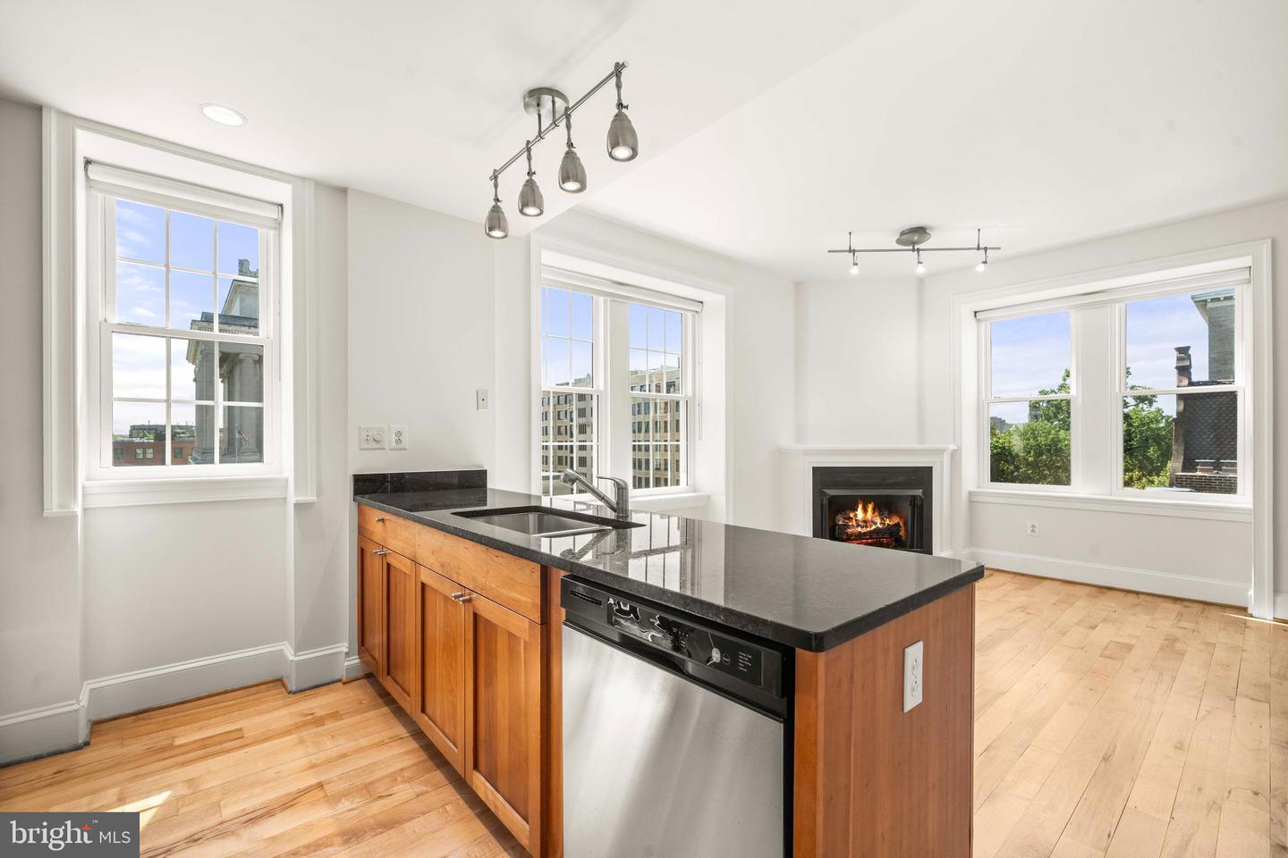 1750 16TH ST NW #52, WASHINGTON, District Of Columbia 20009, 2 Bedrooms Bedrooms, ,2 BathroomsBathrooms,Residential,For sale,1750 16TH ST NW #52,DCDC2211330 MLS # DCDC2211330