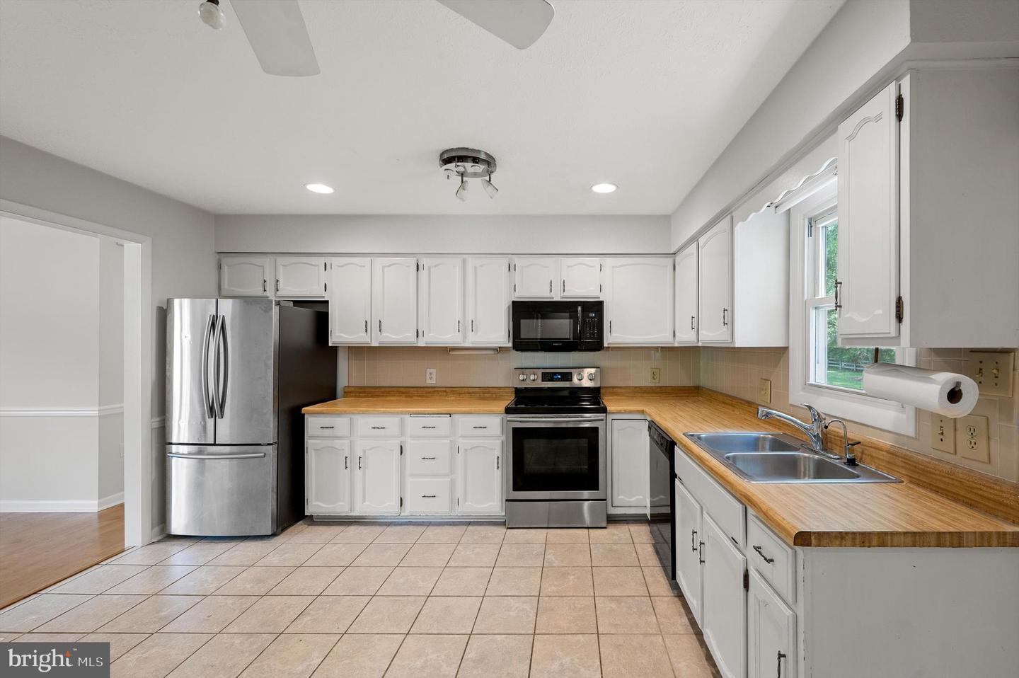 208 WYTHE AVE, STEPHENS CITY, Virginia 22655, 3 Bedrooms Bedrooms, ,2 BathroomsBathrooms,Residential,For sale,208 WYTHE AVE,VAFV2035656 MLS # VAFV2035656