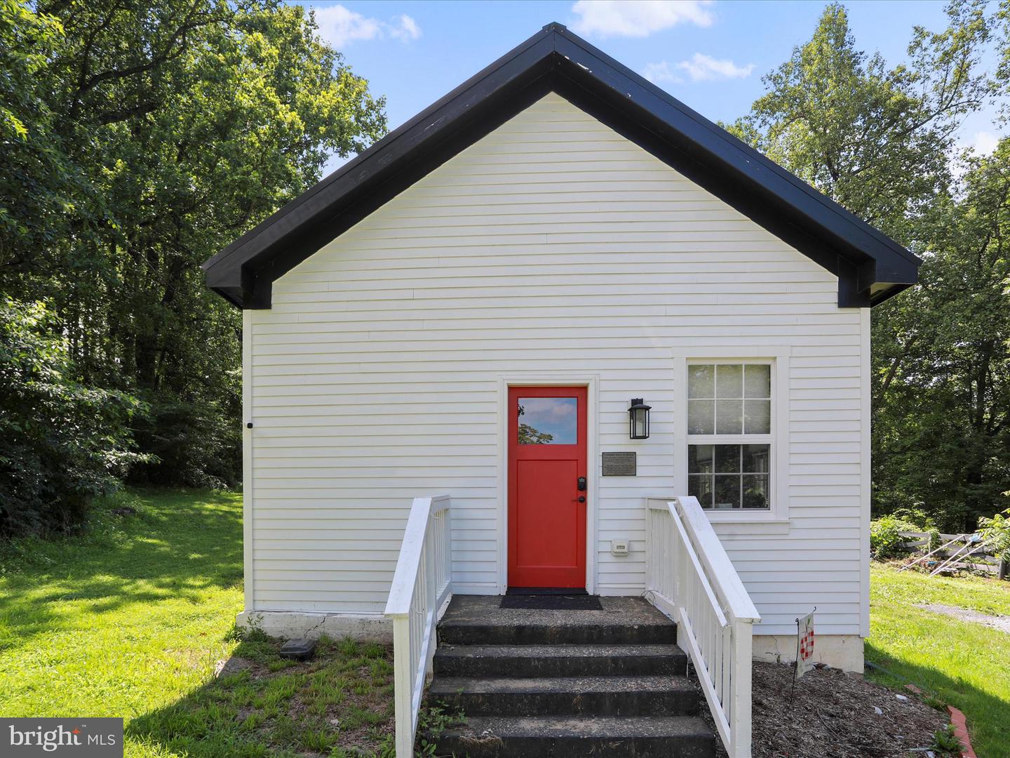 3692 CHERRY HILL RD, LINDEN, Virginia 22642, 2 Bedrooms Bedrooms, ,1 BathroomBathrooms,Residential,For sale,3692 CHERRY HILL RD,VAFQ2017626 MLS # VAFQ2017626