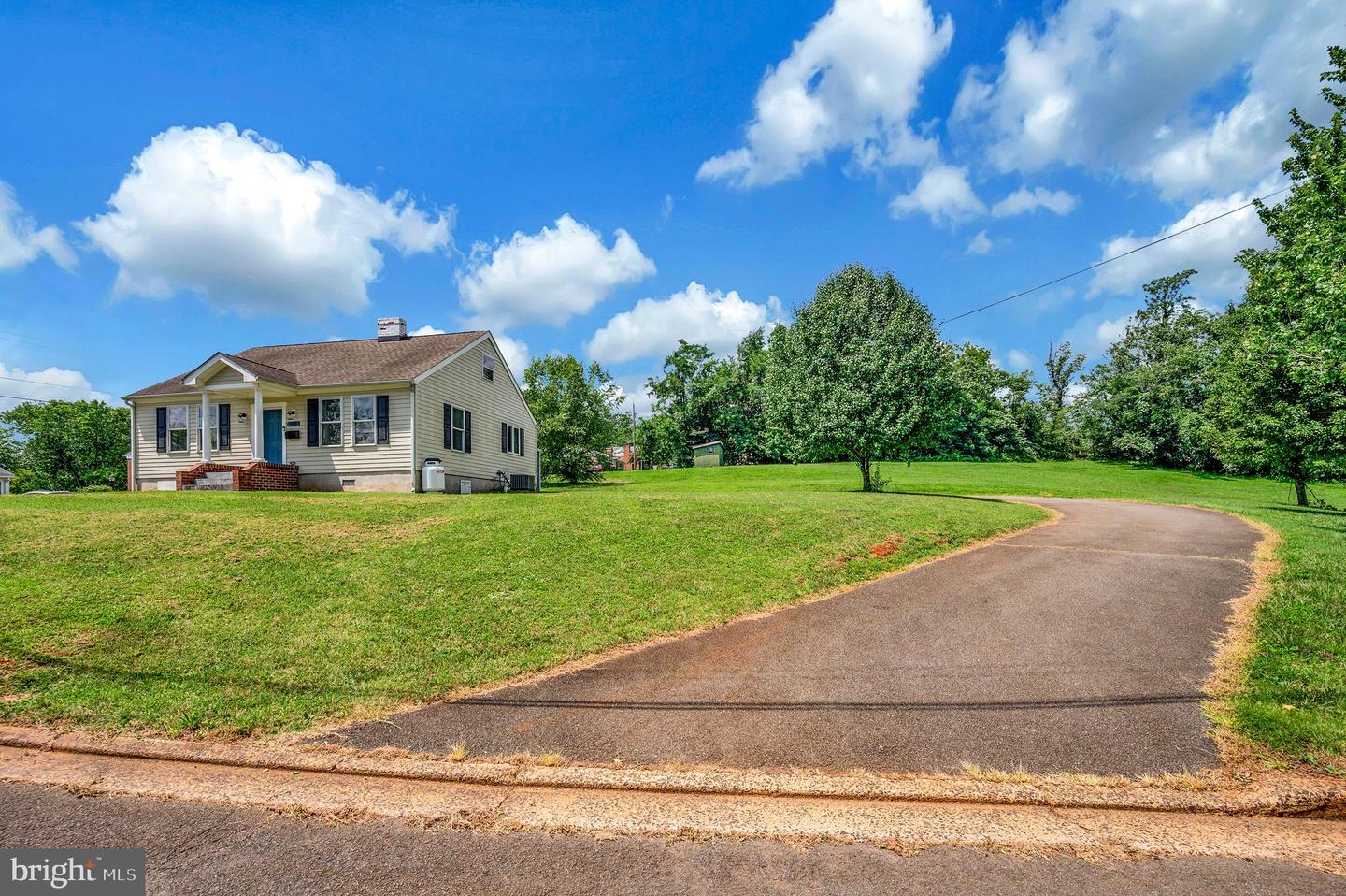 345 MIMOSA LN, ORANGE, Virginia 22960, 2 Bedrooms Bedrooms, ,1 BathroomBathrooms,Residential,For sale,345 MIMOSA LN,VAOR2010322 MLS # VAOR2010322