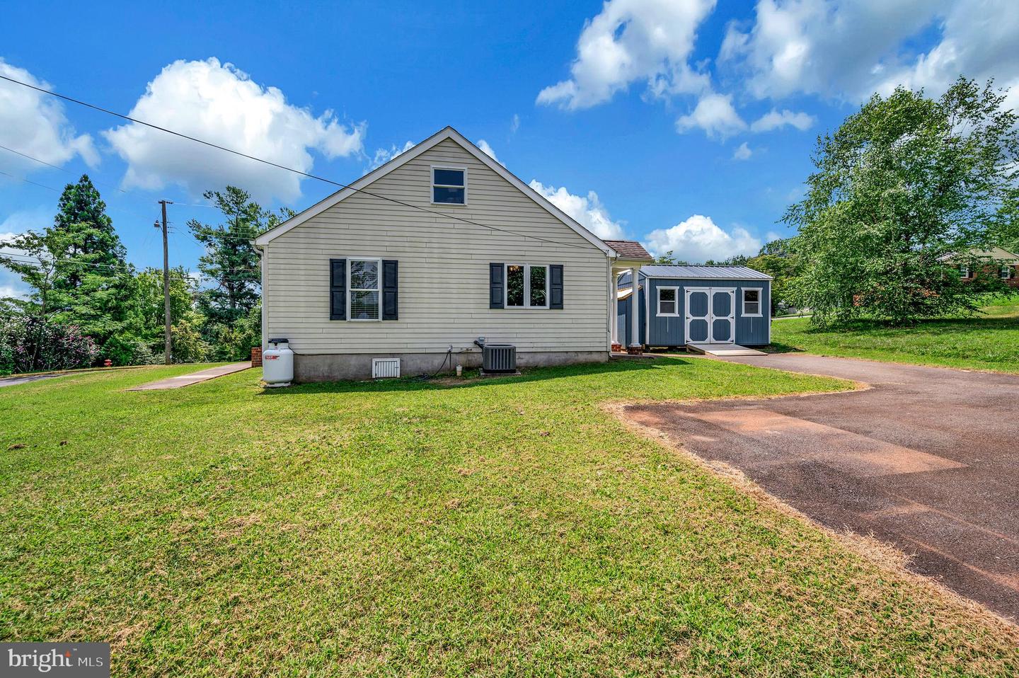 345 MIMOSA LN, ORANGE, Virginia 22960, 2 Bedrooms Bedrooms, ,1 BathroomBathrooms,Residential,For sale,345 MIMOSA LN,VAOR2010322 MLS # VAOR2010322