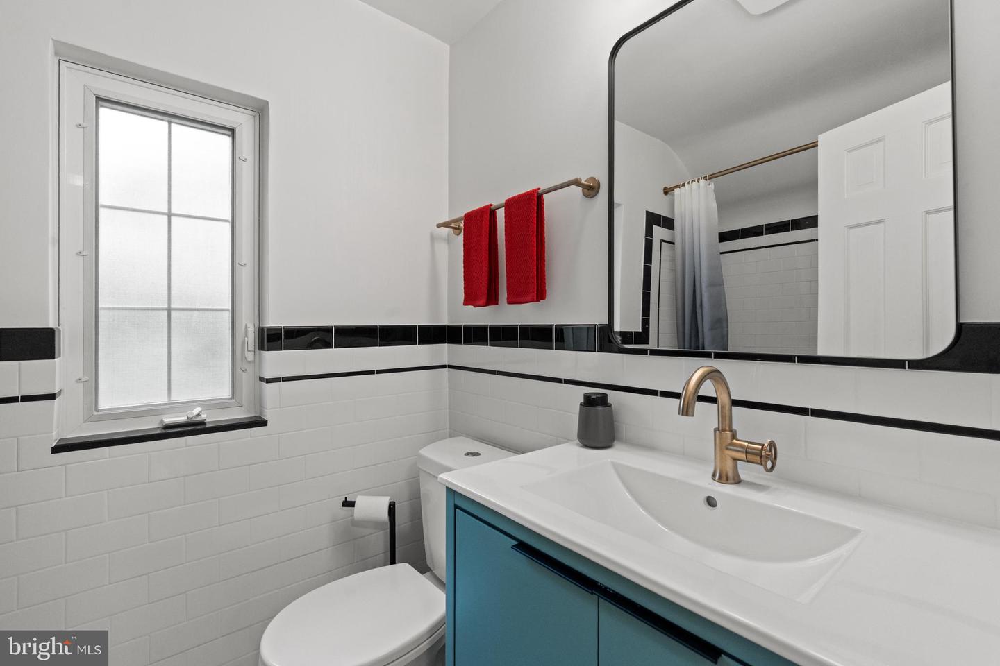 3210 OLD DOMINION BLVD, ALEXANDRIA, Virginia 22305, 3 Bedrooms Bedrooms, ,2 BathroomsBathrooms,Residential,For sale,3210 OLD DOMINION BLVD,VAAX2047952 MLS # VAAX2047952