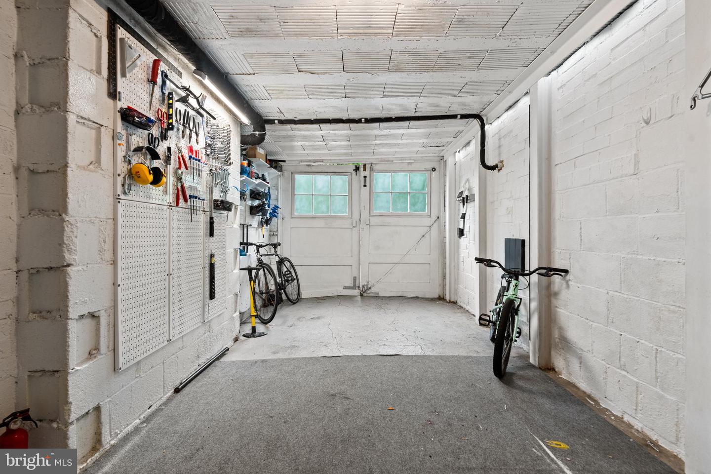 3210 OLD DOMINION BLVD, ALEXANDRIA, Virginia 22305, 3 Bedrooms Bedrooms, ,2 BathroomsBathrooms,Residential,For sale,3210 OLD DOMINION BLVD,VAAX2047952 MLS # VAAX2047952