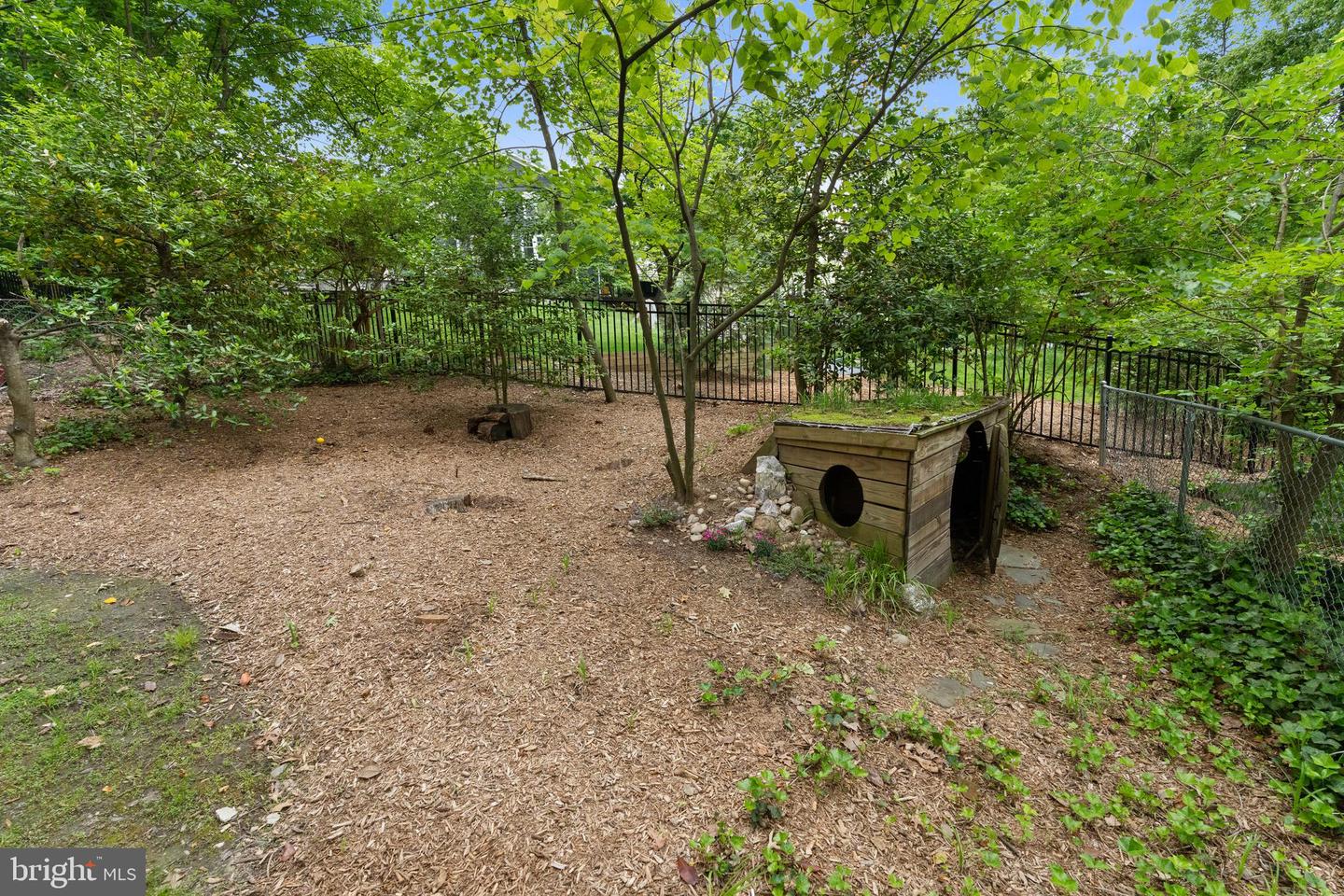 3210 OLD DOMINION BLVD, ALEXANDRIA, Virginia 22305, 3 Bedrooms Bedrooms, ,2 BathroomsBathrooms,Residential,For sale,3210 OLD DOMINION BLVD,VAAX2047952 MLS # VAAX2047952