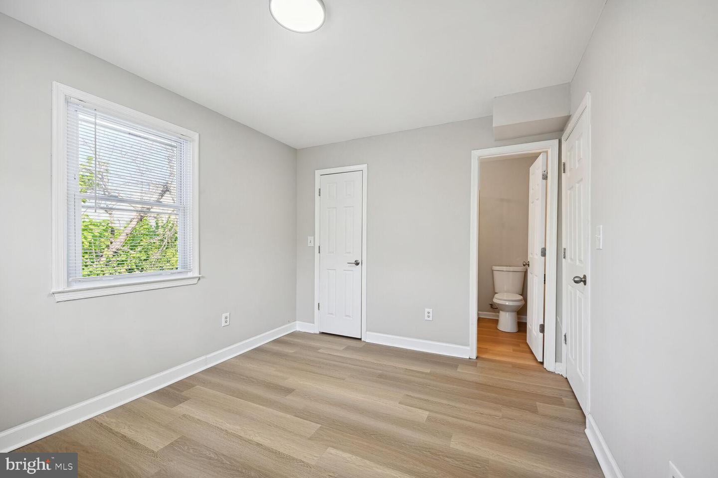 1640 L ST NE, WASHINGTON, District Of Columbia 20002, 3 Bedrooms Bedrooms, ,2 BathroomsBathrooms,Residential,For sale,1640 L ST NE,DCDC2212692 MLS # DCDC2212692