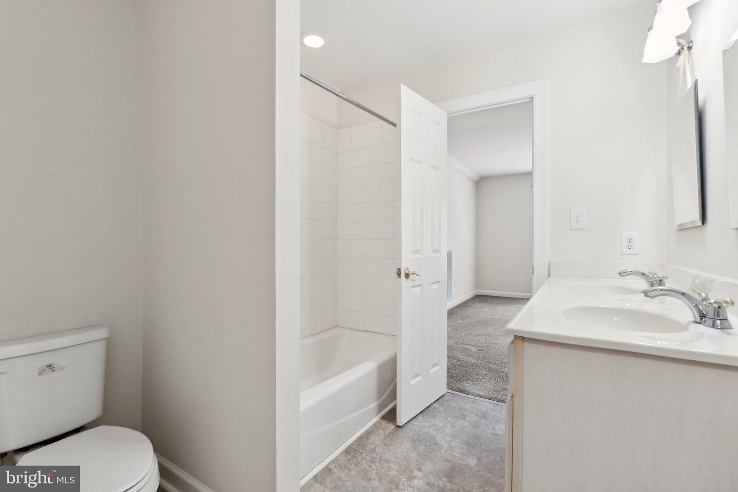 9035 PLANTERS XING, TOANO, Virginia 23168, 4 Bedrooms Bedrooms, ,3 BathroomsBathrooms,Residential,For sale,9035 PLANTERS XING,VAJC2000508 MLS # VAJC2000508