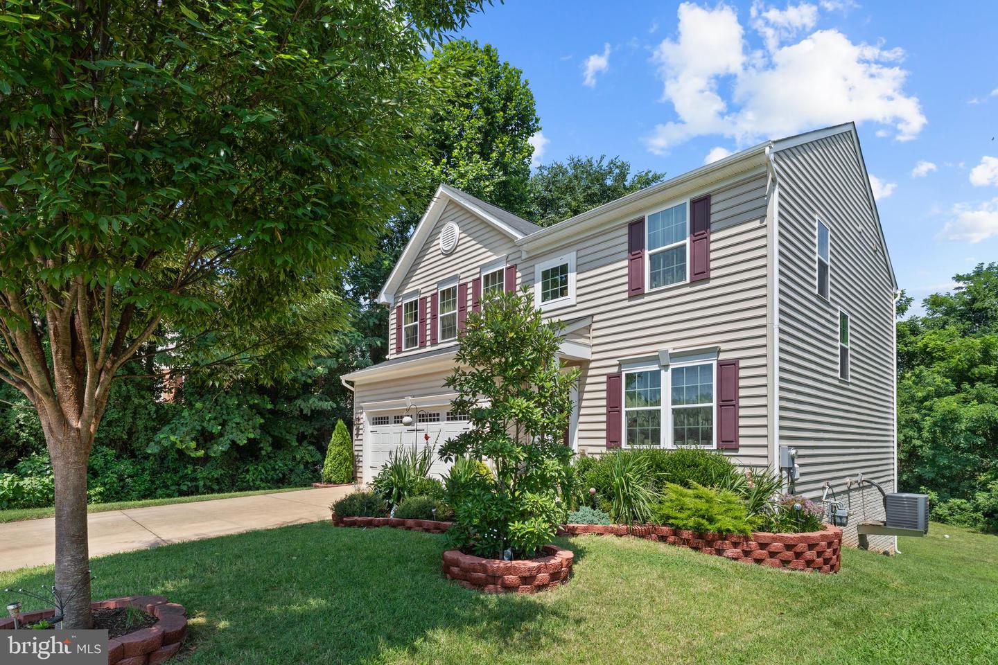 702 MONUMENT, CULPEPER, Virginia 22701, 4 Bedrooms Bedrooms, ,3 BathroomsBathrooms,Residential,For sale,702 MONUMENT,VACU2011138 MLS # VACU2011138