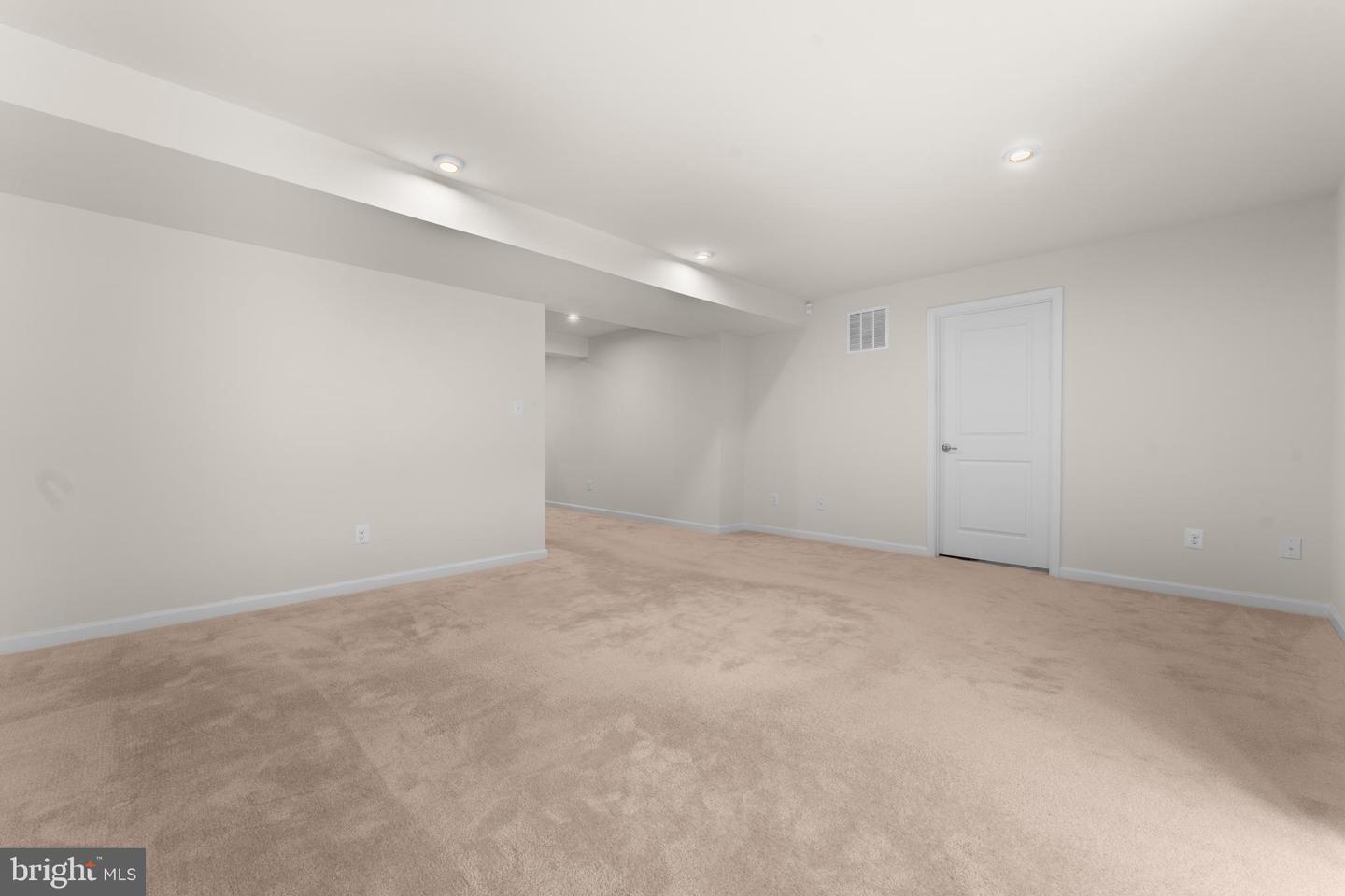 702 MONUMENT, CULPEPER, Virginia 22701, 4 Bedrooms Bedrooms, ,3 BathroomsBathrooms,Residential,For sale,702 MONUMENT,VACU2011138 MLS # VACU2011138