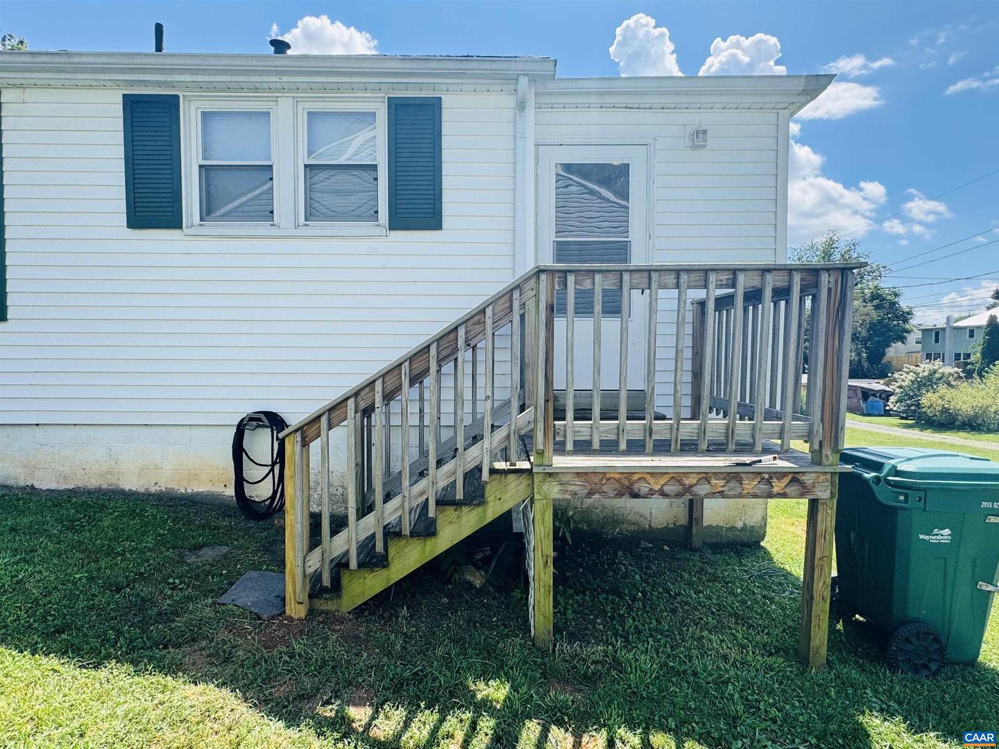 529 BLUFF AVE, WAYNESBORO, Virginia 22980, 2 Bedrooms Bedrooms, ,1 BathroomBathrooms,Residential,For sale,529 BLUFF AVE,667288 MLS # 667288