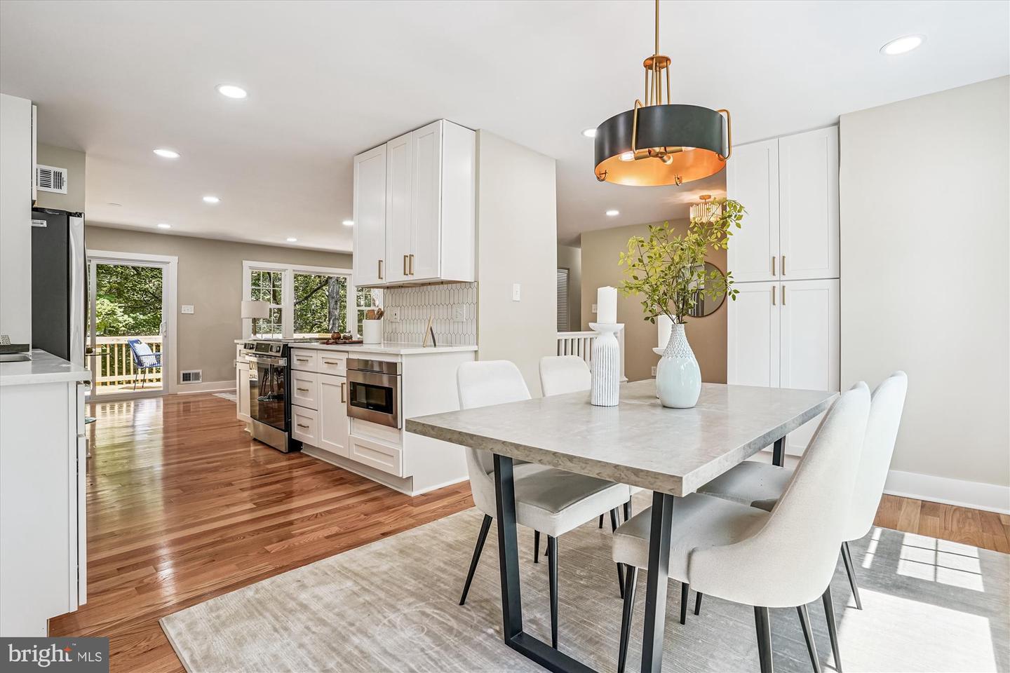 8108 KINGS POINT CT., SPRINGFIELD, Virginia 22153, 4 Bedrooms Bedrooms, ,3 BathroomsBathrooms,Residential,For sale,8108 KINGS POINT CT.,VAFX2258524 MLS # VAFX2258524