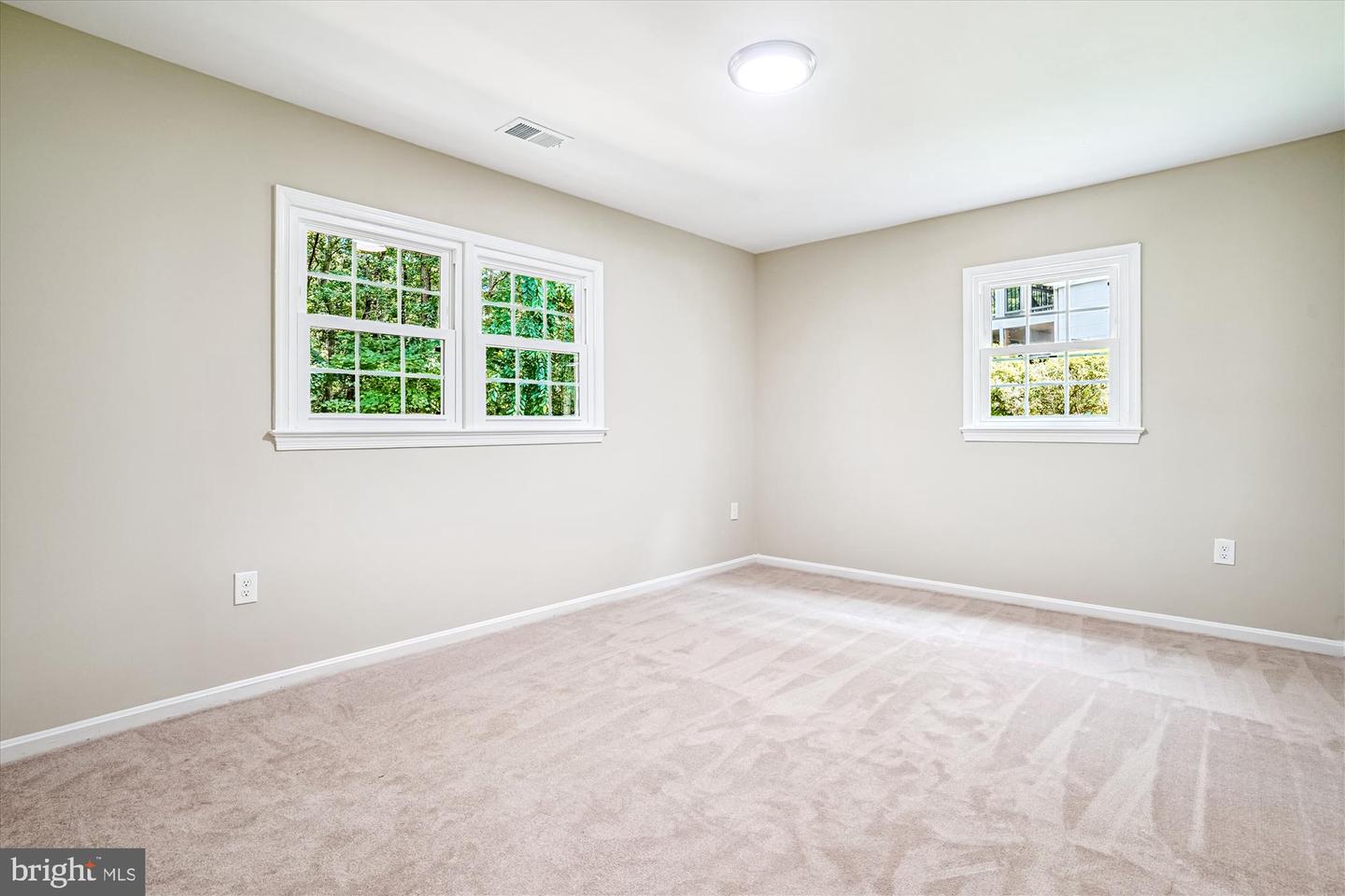 8108 KINGS POINT CT., SPRINGFIELD, Virginia 22153, 4 Bedrooms Bedrooms, ,3 BathroomsBathrooms,Residential,For sale,8108 KINGS POINT CT.,VAFX2258524 MLS # VAFX2258524
