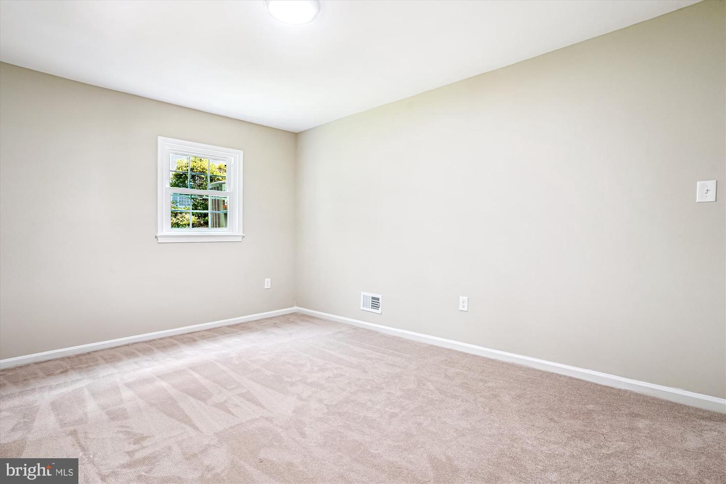 8108 KINGS POINT CT., SPRINGFIELD, Virginia 22153, 4 Bedrooms Bedrooms, ,3 BathroomsBathrooms,Residential,For sale,8108 KINGS POINT CT.,VAFX2258524 MLS # VAFX2258524