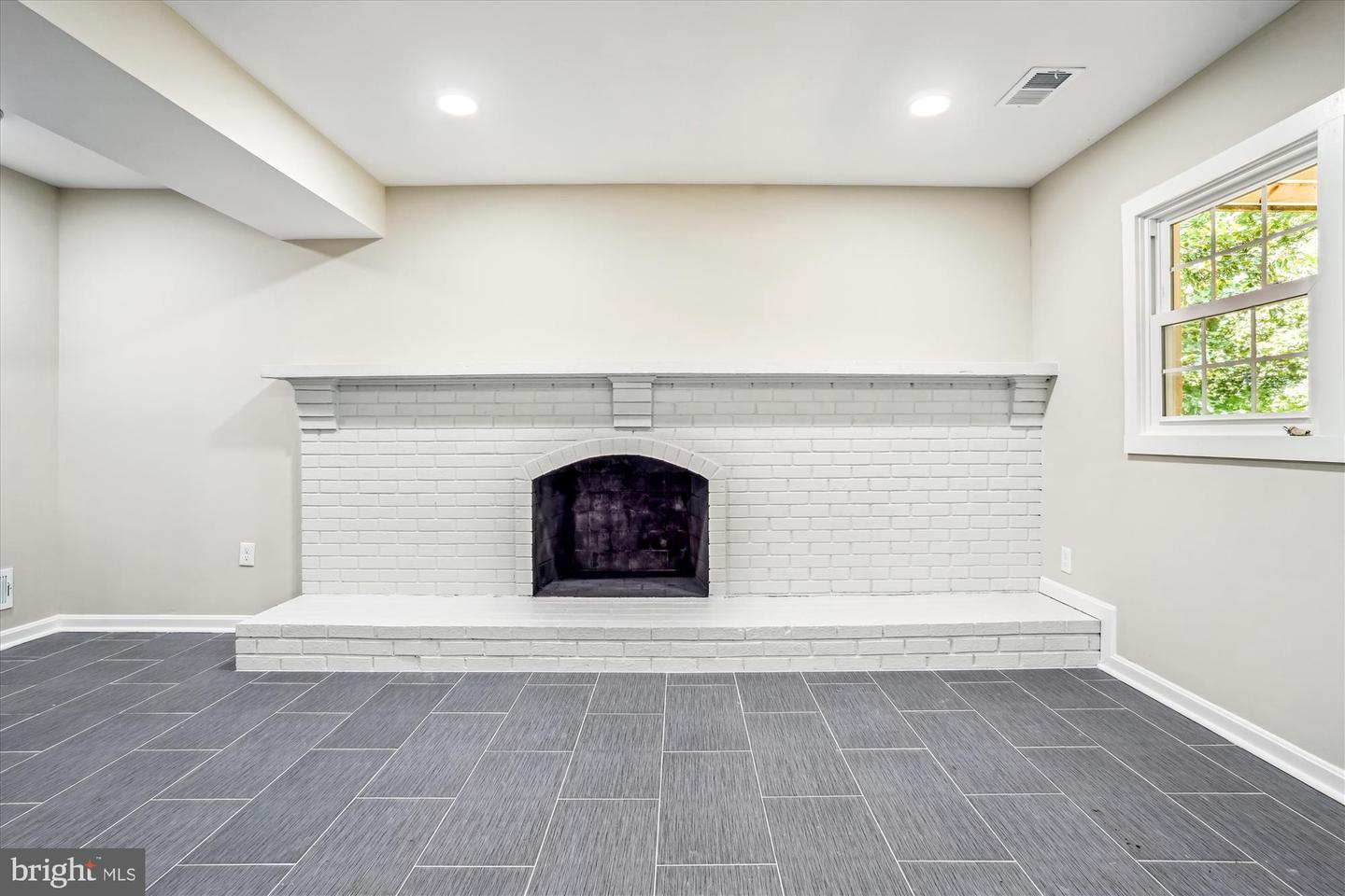 8108 KINGS POINT CT., SPRINGFIELD, Virginia 22153, 4 Bedrooms Bedrooms, ,3 BathroomsBathrooms,Residential,For sale,8108 KINGS POINT CT.,VAFX2258524 MLS # VAFX2258524