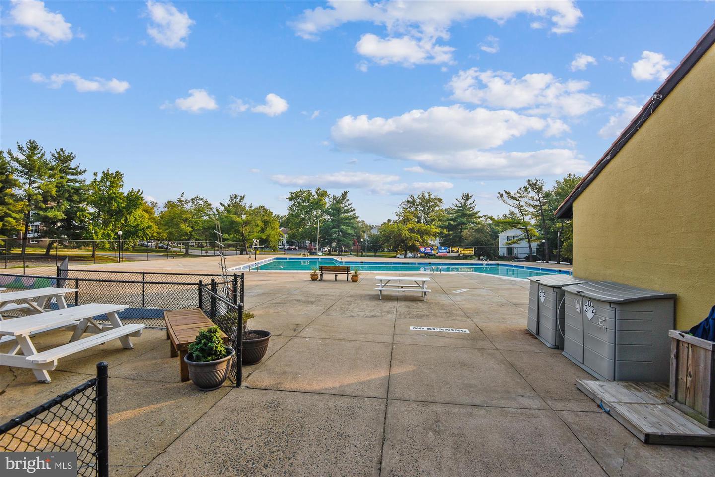 8108 KINGS POINT CT., SPRINGFIELD, Virginia 22153, 4 Bedrooms Bedrooms, ,3 BathroomsBathrooms,Residential,For sale,8108 KINGS POINT CT.,VAFX2258524 MLS # VAFX2258524