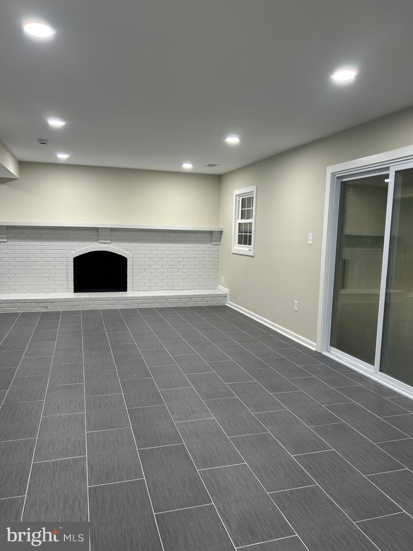 8108 KINGS POINT, SPRINGFIELD, Virginia 22153, 4 Bedrooms Bedrooms, ,3 BathroomsBathrooms,Residential,For sale,8108 KINGS POINT,VAFX2258524 MLS # VAFX2258524