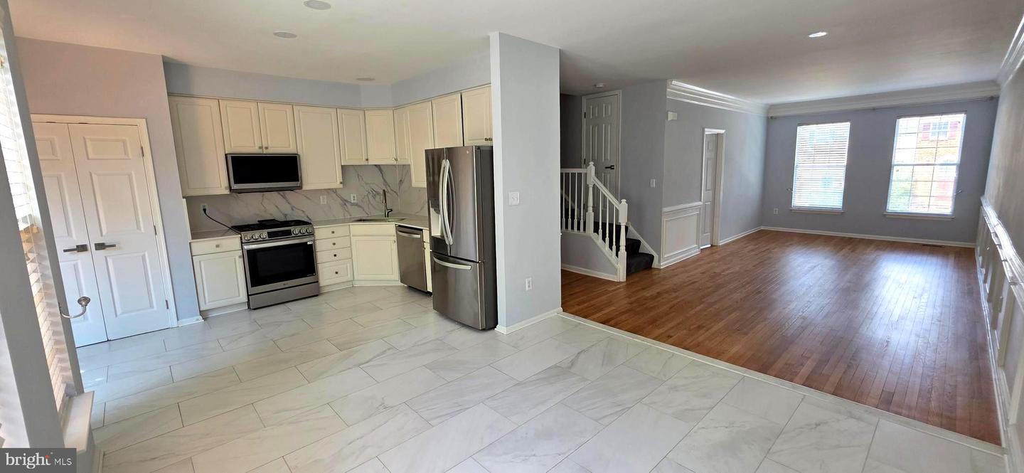 43183 GLENELDER TER, ASHBURN, Virginia 20147, 4 Bedrooms Bedrooms, ,3 BathroomsBathrooms,Residential,For sale,43183 GLENELDER TER,VALO2103530 MLS # VALO2103530