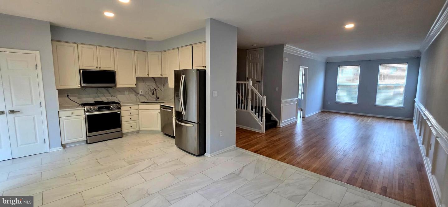 43183 GLENELDER TER, ASHBURN, Virginia 20147, 4 Bedrooms Bedrooms, ,3 BathroomsBathrooms,Residential,For sale,43183 GLENELDER TER,VALO2103530 MLS # VALO2103530