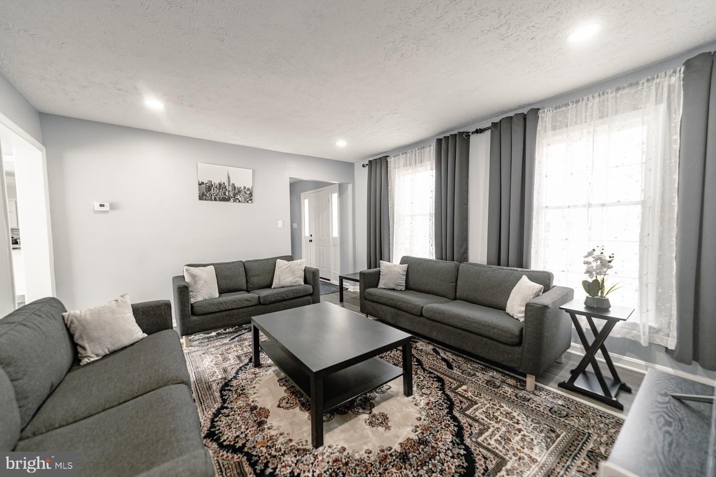 3867 ORIOLE CT, DUMFRIES, Virginia 22025, 5 Bedrooms Bedrooms, ,4 BathroomsBathrooms,Residential,For sale,3867 ORIOLE CT,VAPW2100400 MLS # VAPW2100400